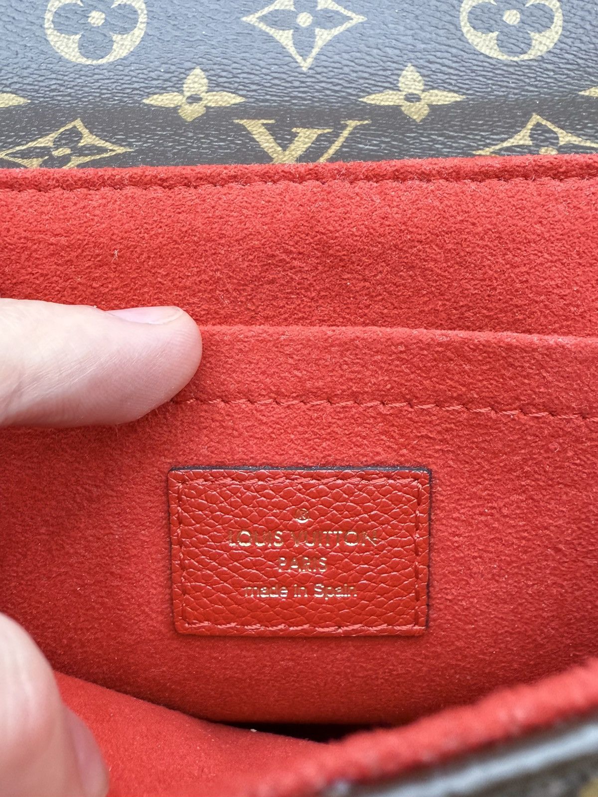 Louis Vuitton Louis Vuitton Saint Placide Shoulder Bag Size ONE SIZE - 20 Thumbnail