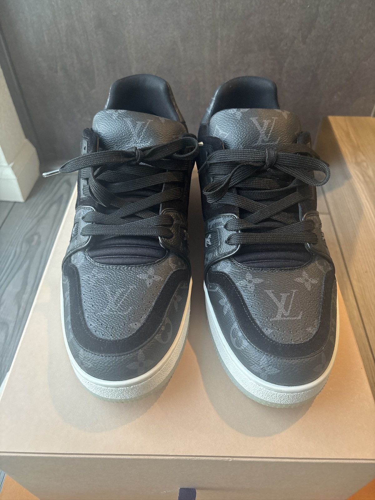 Louis Vuitton Monogram Eclipse Mens LV Trainer Sneakers Size US 9.5 / EU 42-43 - 4 Thumbnail