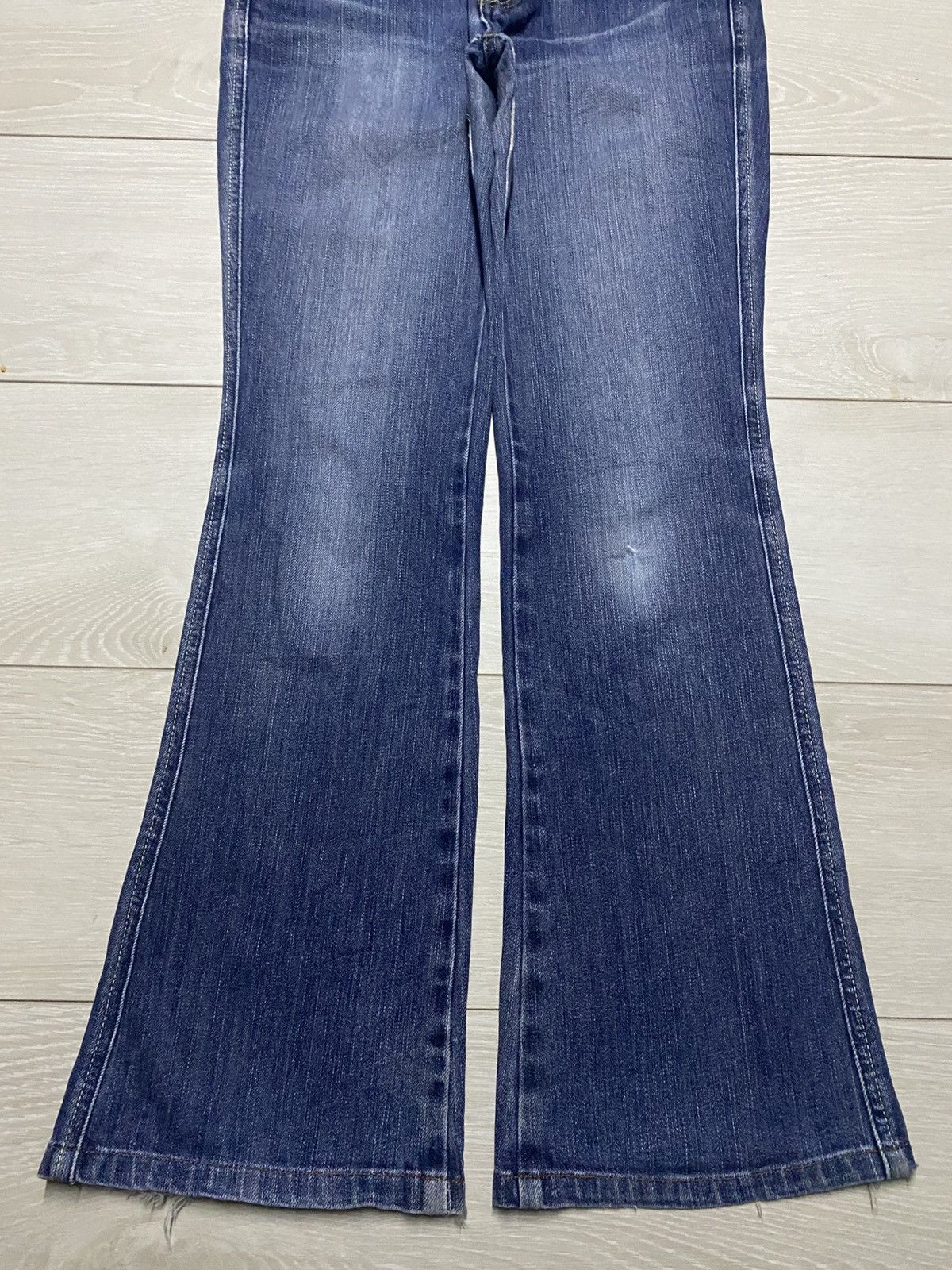 Levi's Vintage Levis Lady Style Faded Wash Flare Jeans Size 28" / US 6 / IT 42 - 5 Thumbnail