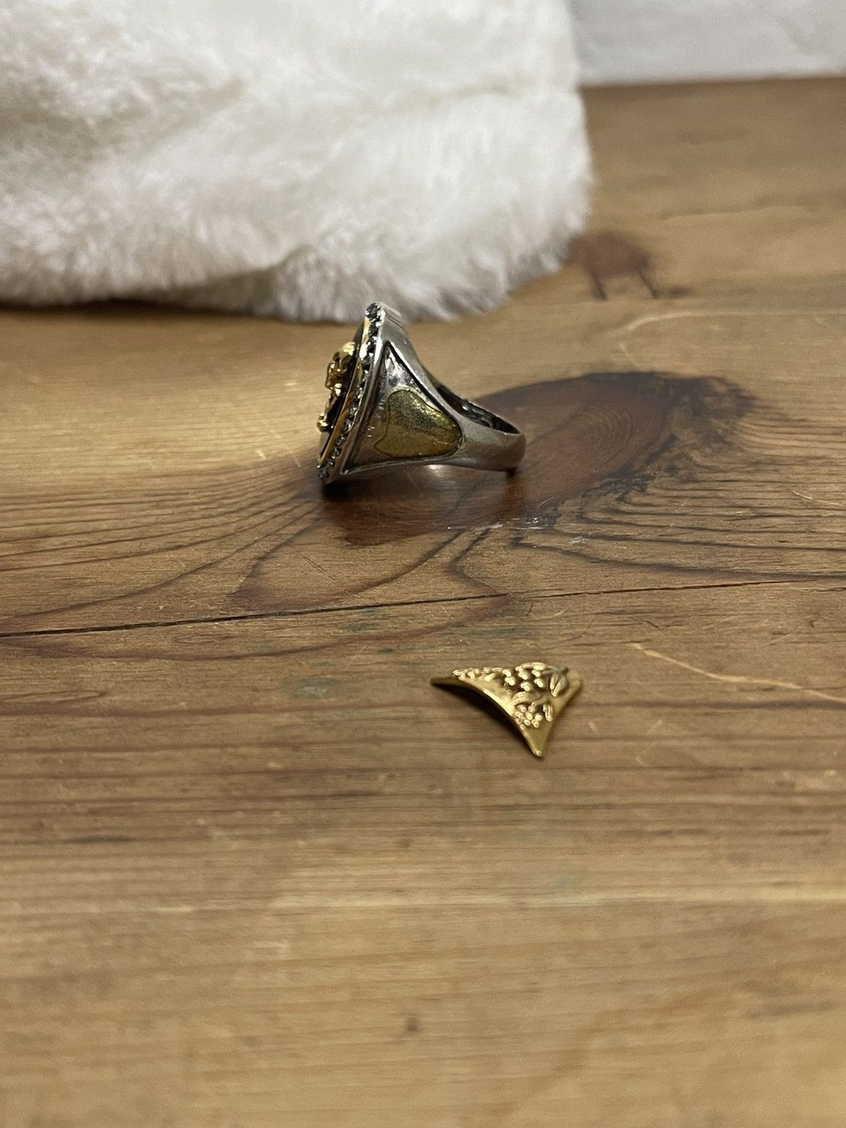Alexander McQueen Alexander McQueen Two Tone Skeleton Ring Size ONE SIZE - 3 Thumbnail