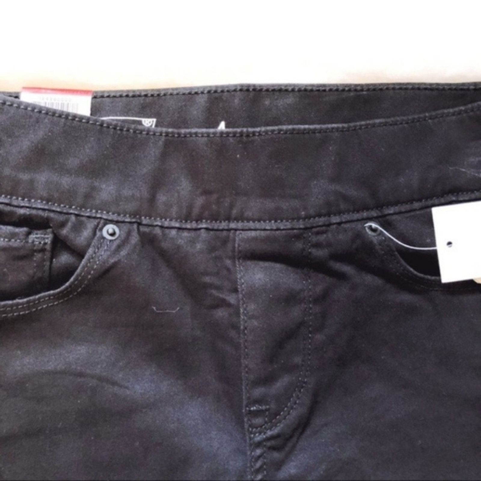 Levi's Levi’s Perfectly Slimming Pull-On Black Leggings Size 27" / US 4 / IT 40 - 3 Thumbnail