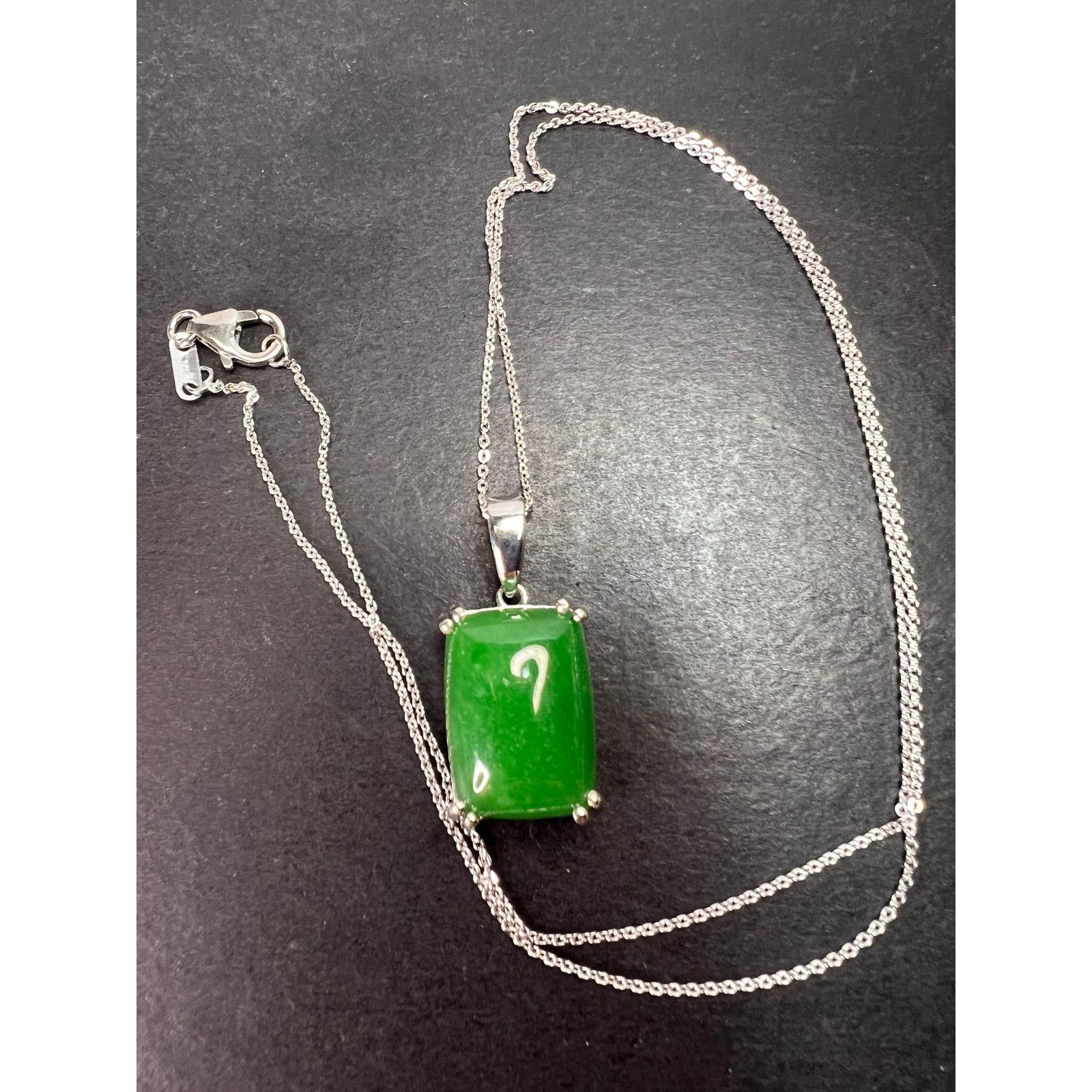 Other Jade pendant and chain necklace in platinum over sterling Size ONE SIZE - 3 Thumbnail