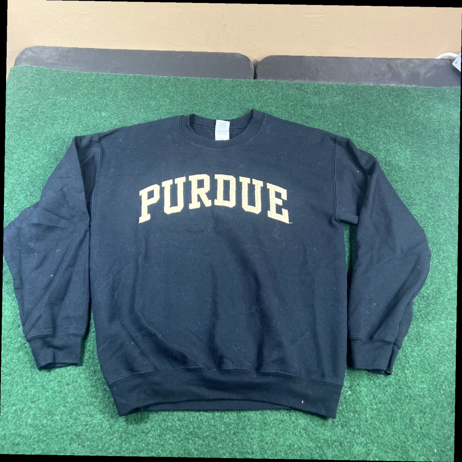 Gildan University of Purdue Sweater Black Size Medium Gildan Size US M / EU 48-50 / 2 - 1 Thumbnail