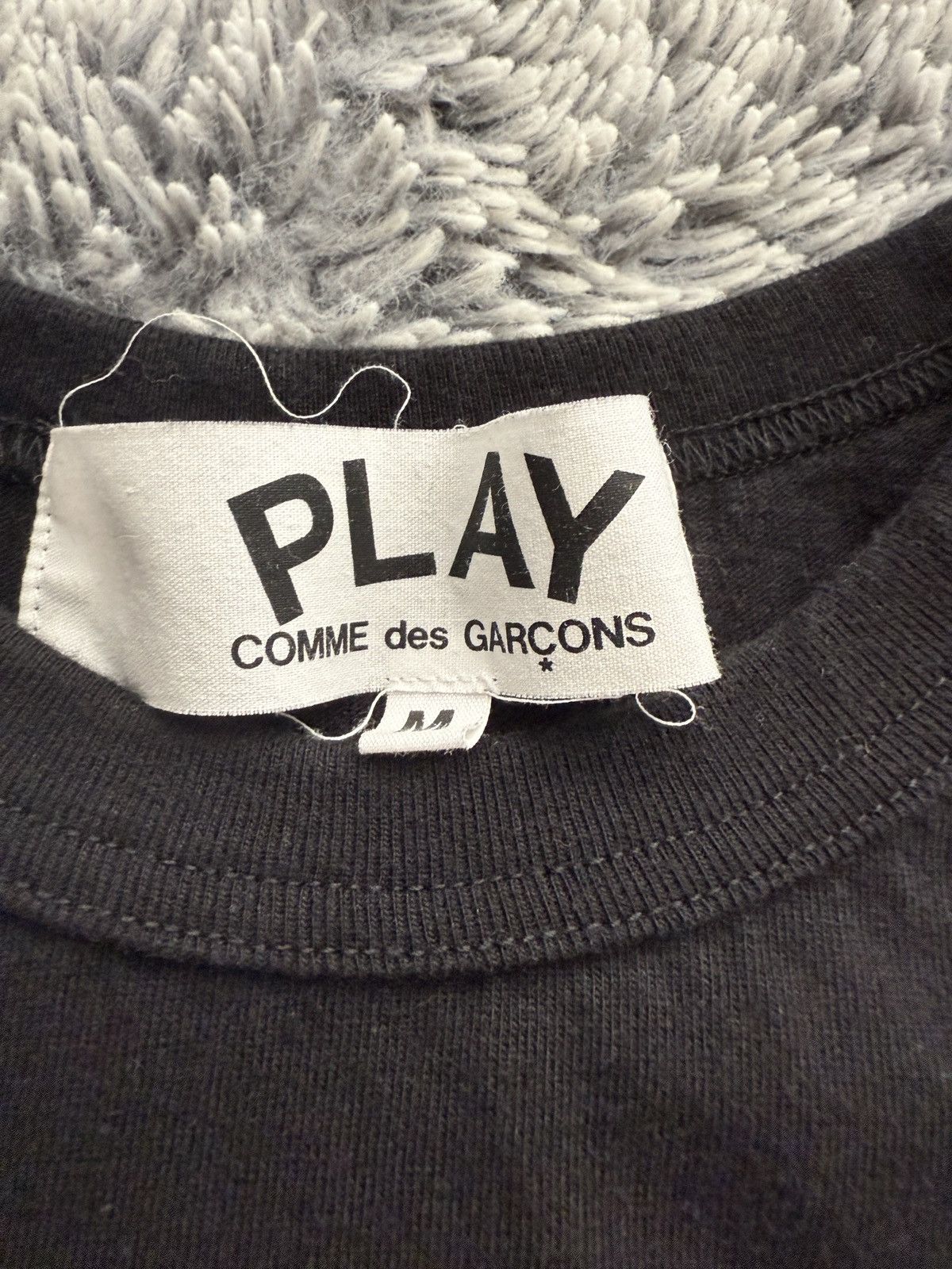 Comme des Garcons PLAY cdg black heart tee Size US M / EU 48-50 / 2 - 3 Thumbnail