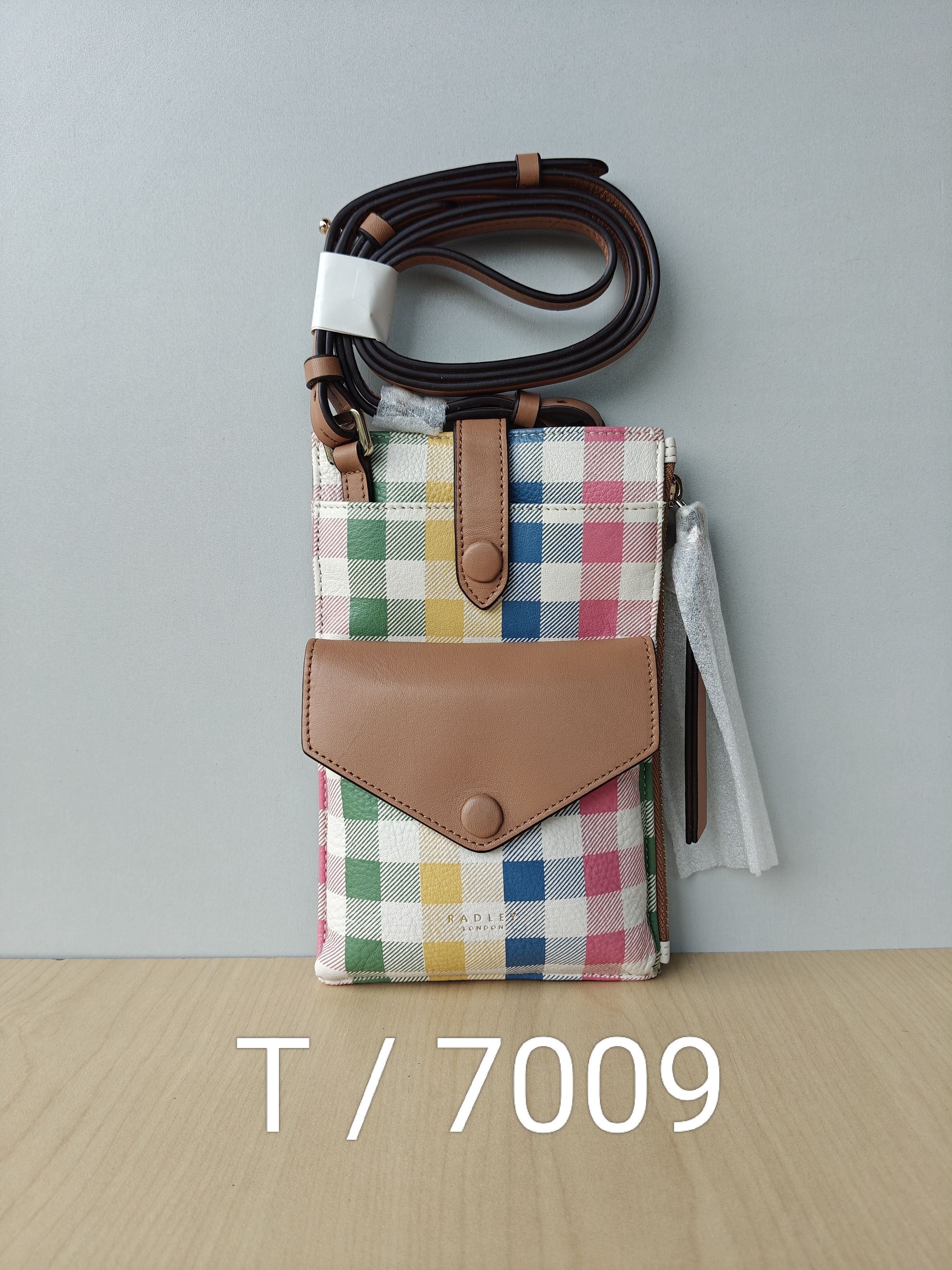 Other Radley London phone crossbody bag Free Shipping T/7009 Size ONE SIZE - 13 Thumbnail