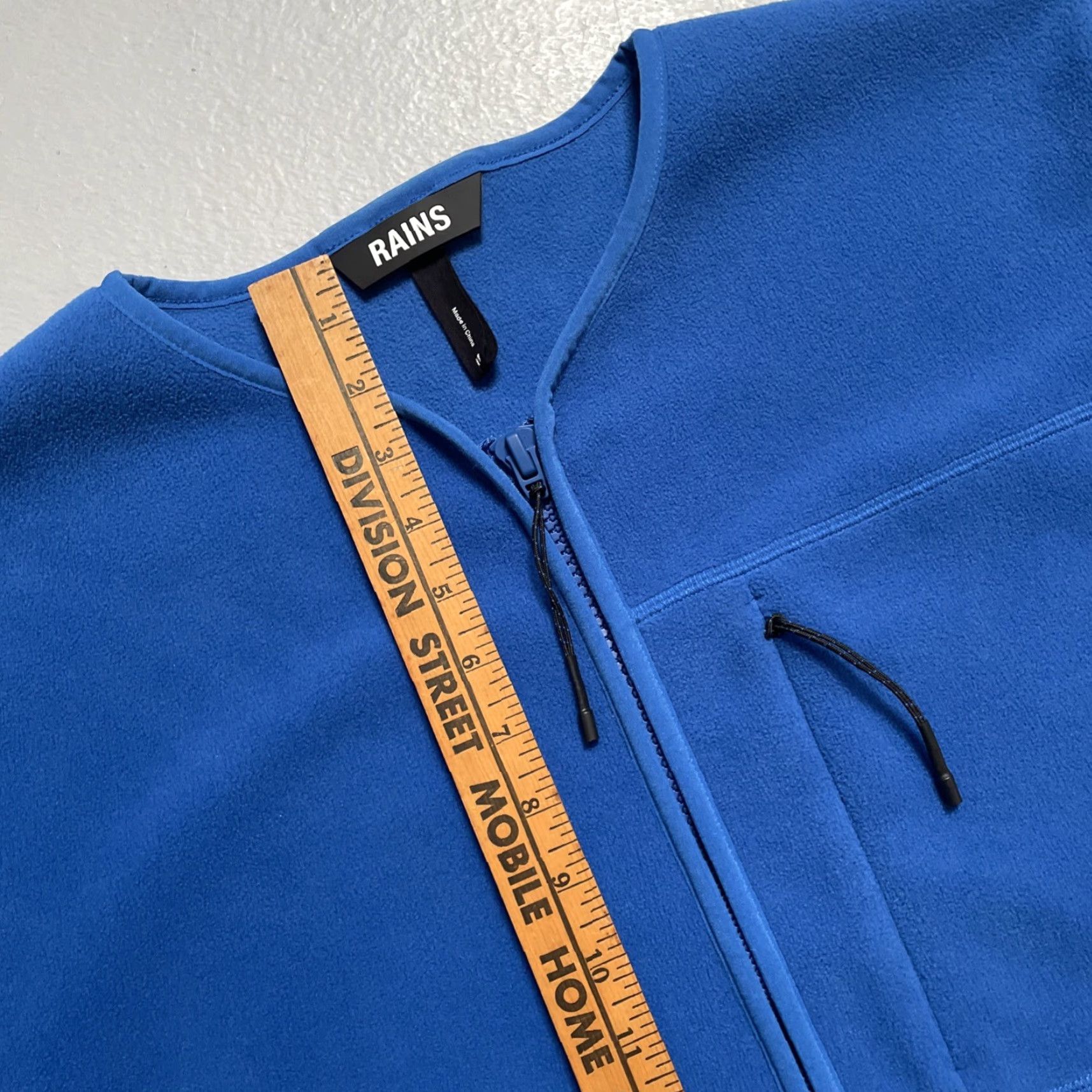 Rains RAINS Fleece Cardigan Style Full Zip Jacket NWOT? Blue M Unisex Adults Size M Cardigan Fleece Full Zip Jacket Blue Size US M / EU 48-50 / 2 - 4 Thumbnail