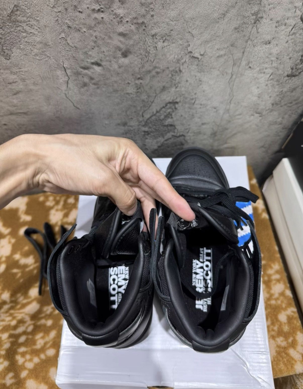 Adidas Adidas x Jeremy Scott Wings 4.0 K37 Size US 9 / IT 39 - 5 Thumbnail
