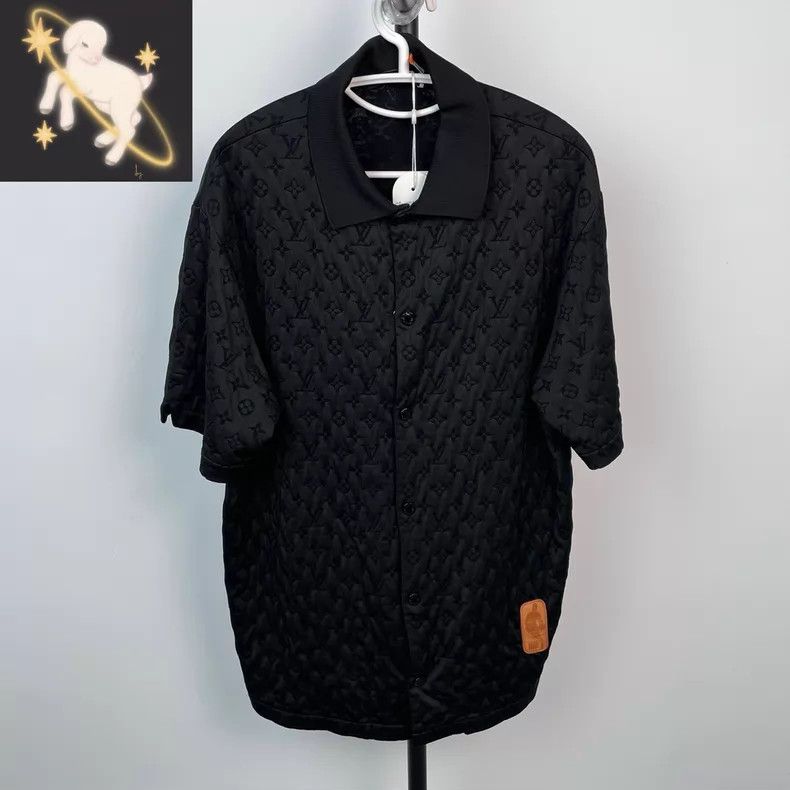 Louis Vuitton Louis Vuitton NBA Louis Vuitton Embossed Full Print Short Size US XL / EU 56 / 4 - 1 Thumbnail