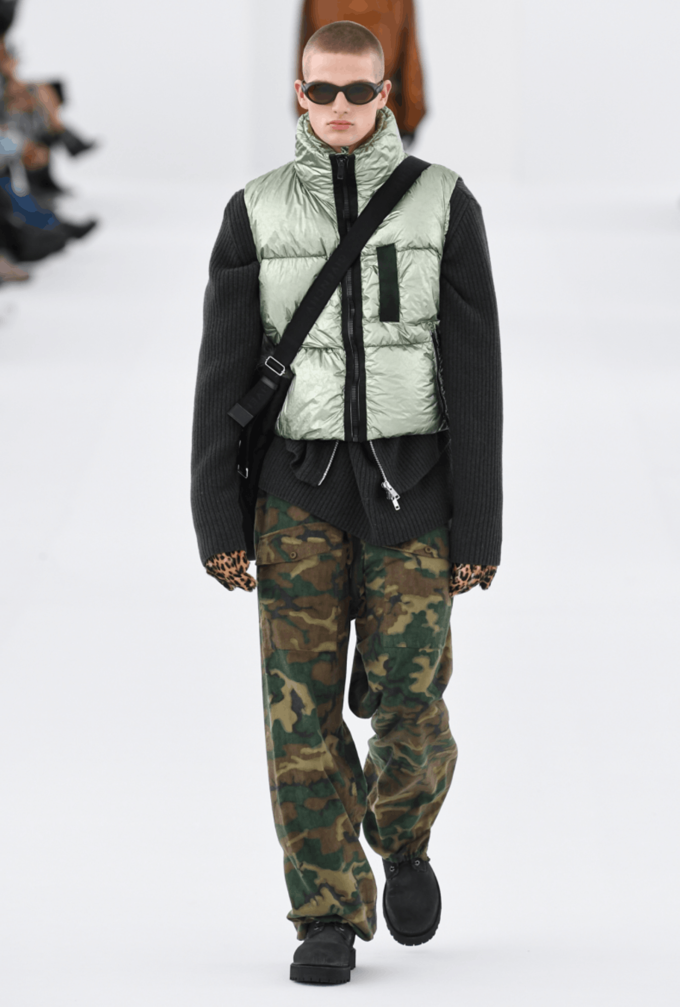 Givenchy Runway FW'23 Oversized Camouflage Cargo Trousers Size US 32 / EU 48 - 22 Thumbnail