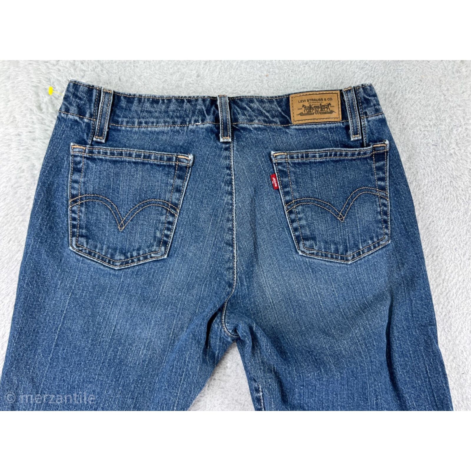 Levi's Levis Jeans Women 8 Blue Denim 515 Bootcut Mid Rise 29x27 Cotton Blend Zip Pockets Distressed Stretch Regular 5-Pocket Design Womens Jeans Size 30" / US 8 / IT 44 - 3 Thumbnail