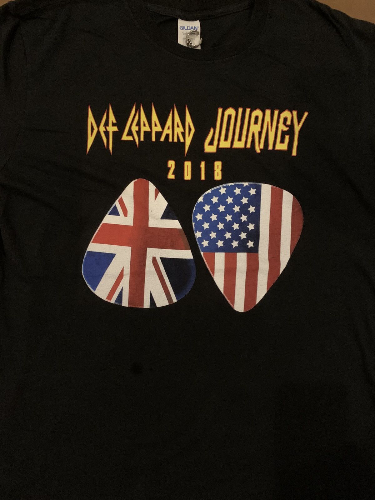 Gildan Def Leppard Tour 2018 Size US L / EU 52-54 / 3 - 3 Thumbnail