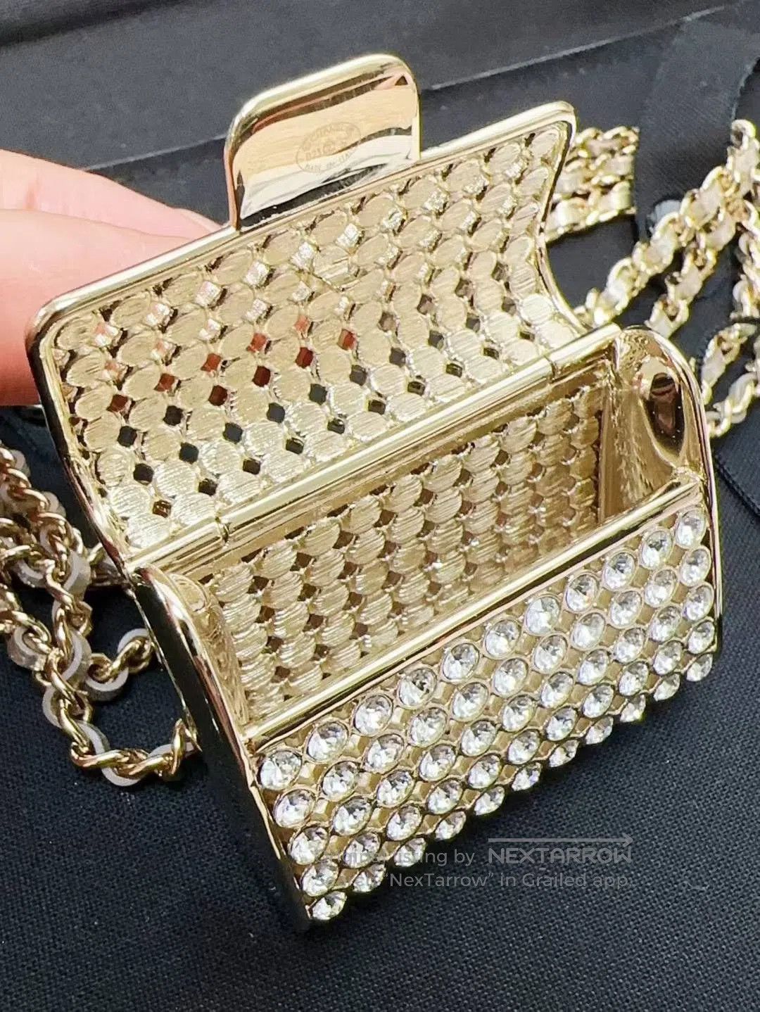 Chanel Chanel 23S Gold Diamond Bag Pendant Necklace. Size ONE SIZE - 8 Thumbnail