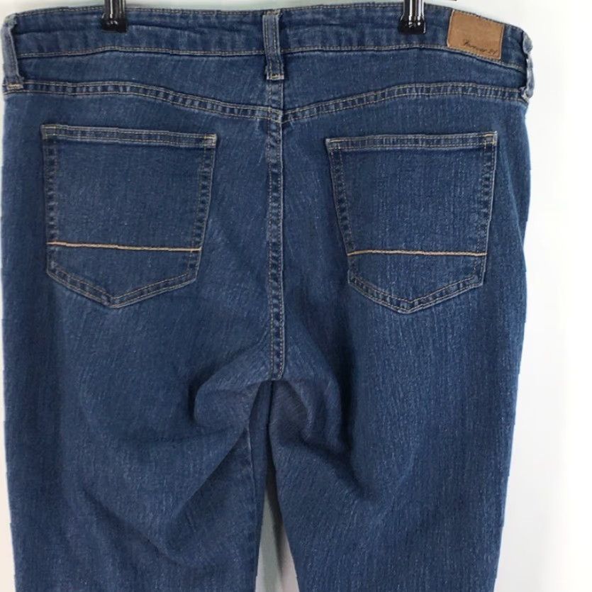 Forever 21 Forever 21 Slim Skinny Jeans Blue Pockets Denim 30 Womens Jeans 30 Blue Slim Skinny Jeans Women Pockets Dark Denim Size 30" / US 8 / IT 44 - 4 Thumbnail