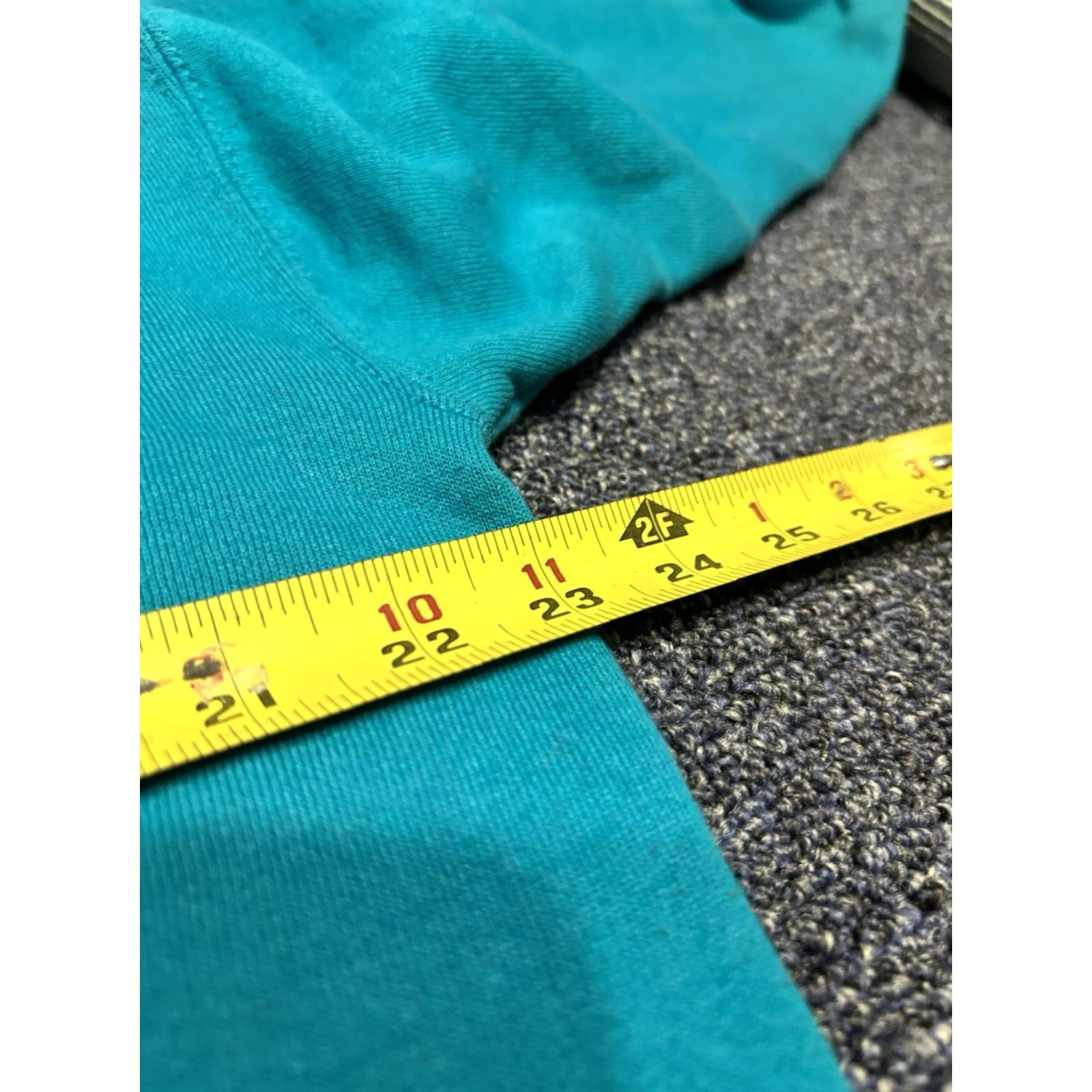 Hanes VINTAGE Hanes 1990s Teal Crewneck Sweatshirt L Mens Sweatshirt Blue Solid Cotton USA 90s Classic Size US L / EU 52-54 / 3 - 3 Thumbnail
