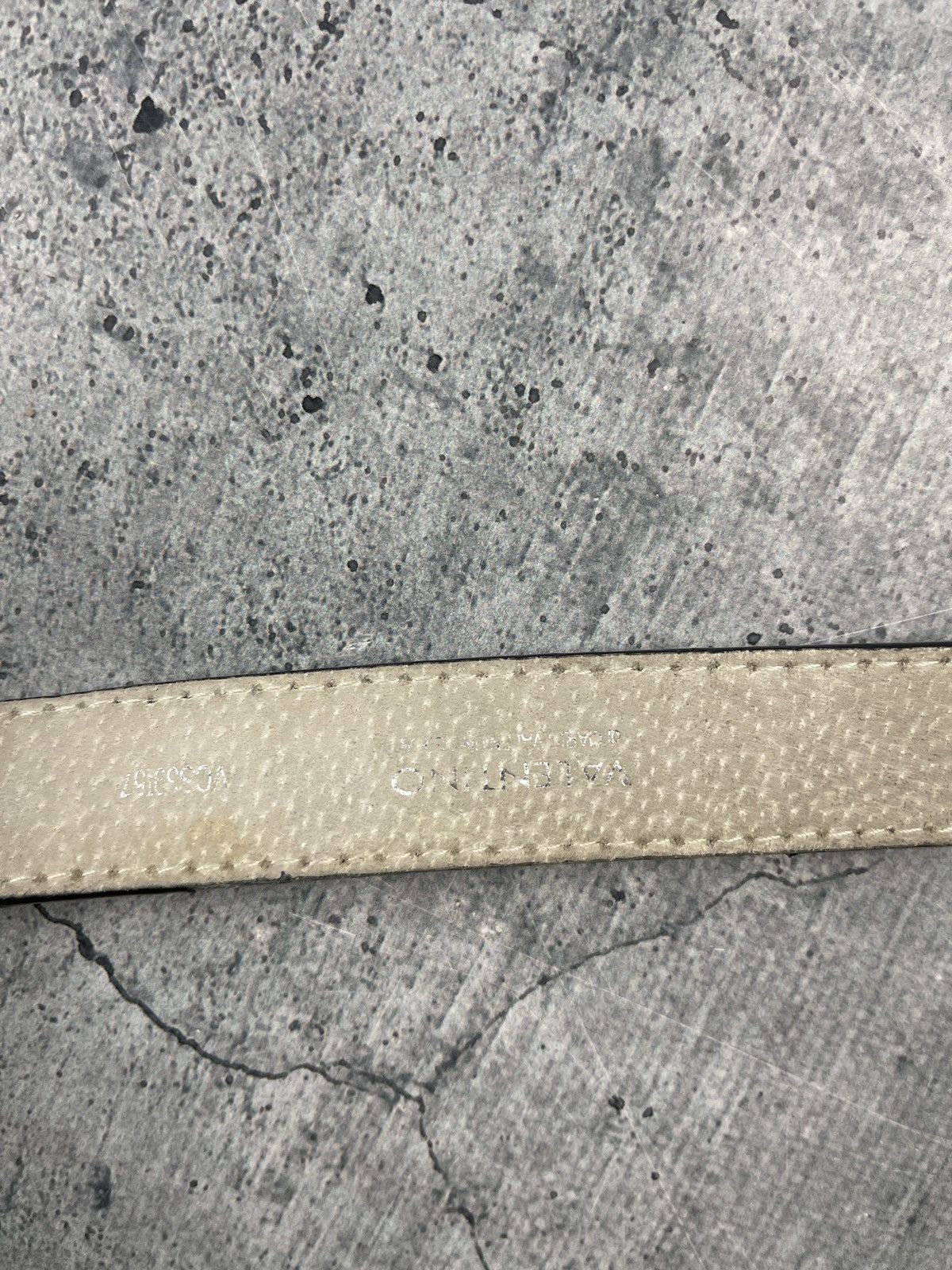 Valentino × Vintage Vintage Valentino Gold Buckle Leather Belt Size ONE SIZE - 7 Thumbnail