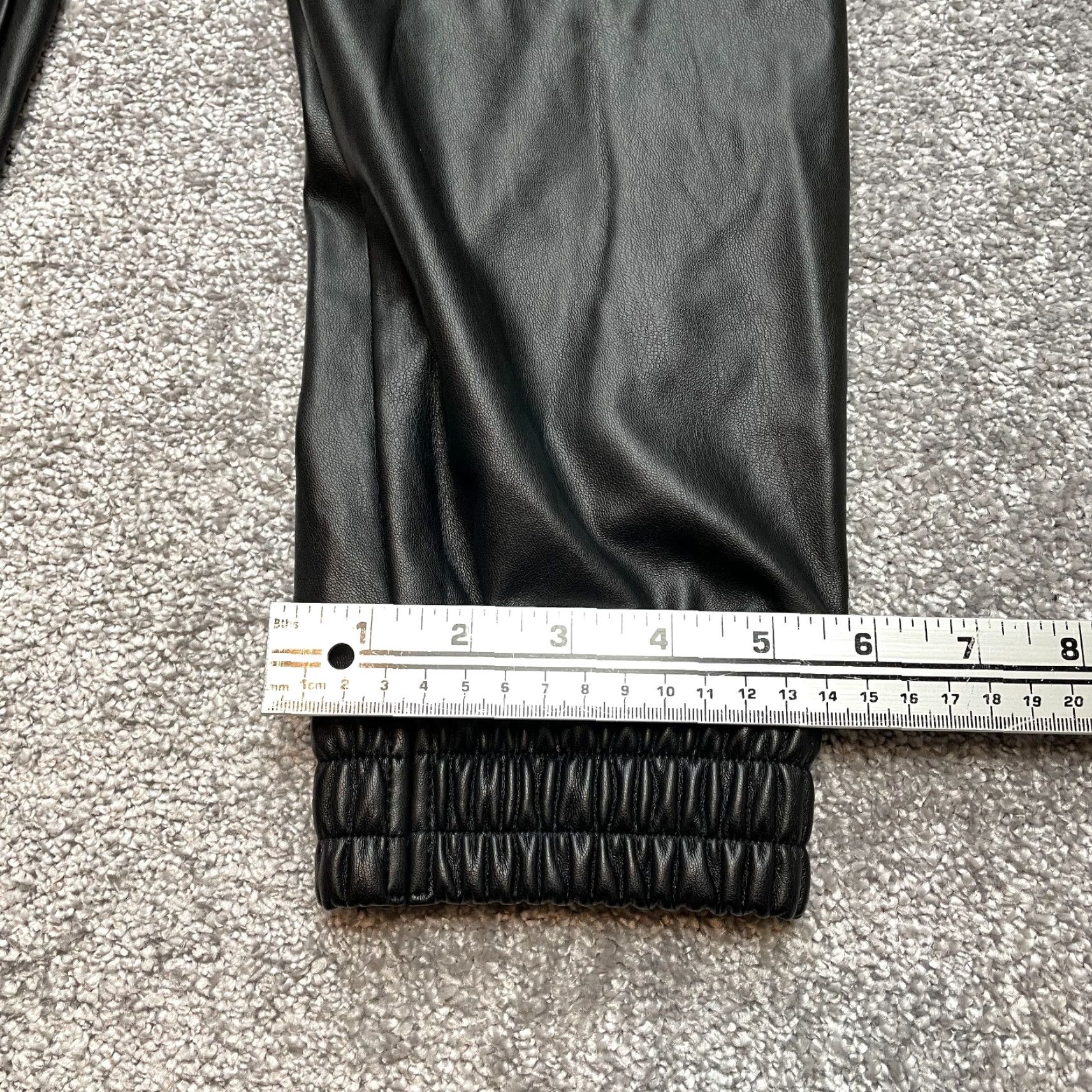 BCBGeneration BCBGGeneration Jogger Pants Womens XS Black Faux Leather Stretch Taper 24x26 Size 42" / US 20 - 2 Thumbnail