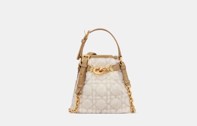 Dior o1w1db10325 Size: OS / M2272UM Small C'est Bag in Beige Size ONE SIZE - 2 Thumbnail
