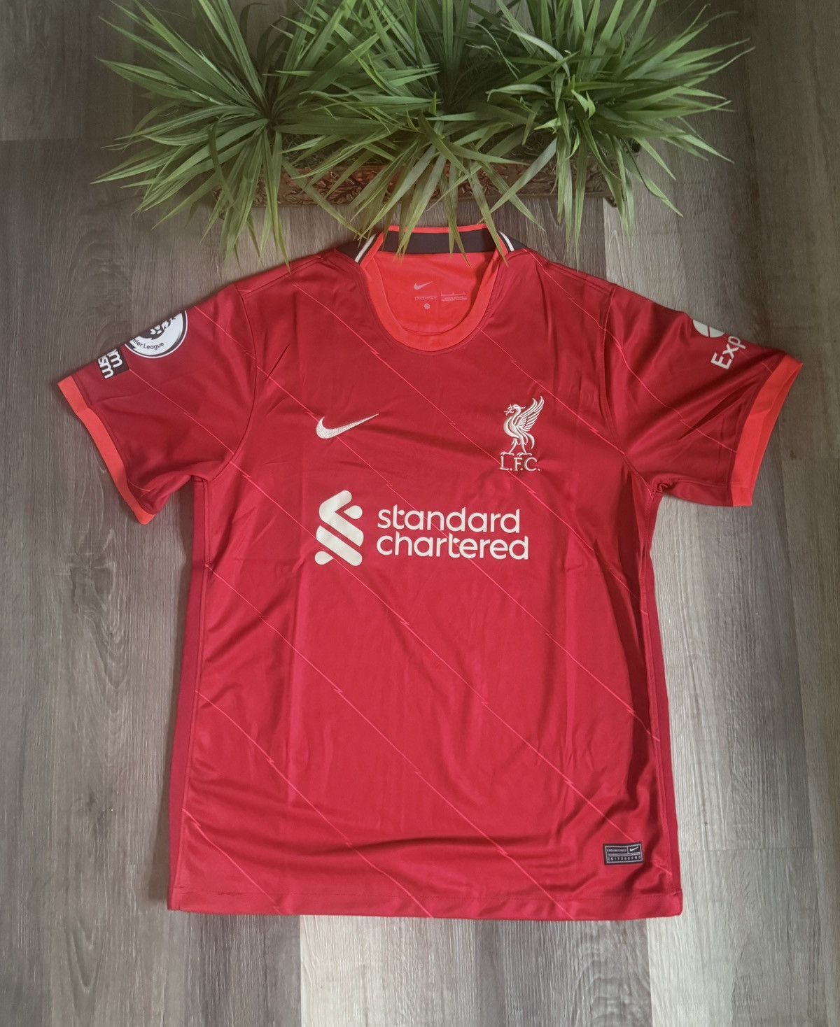 Nike Liverpool 2021/22 Home Soccer Jersey Nike Football Shirt Size US L / EU 52-54 / 3 - 1 Thumbnail