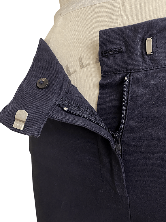 Piazza Sempione Navy tapered cigarette pant with waistband Size 30" / US 8 / IT 44 - 3 Thumbnail
