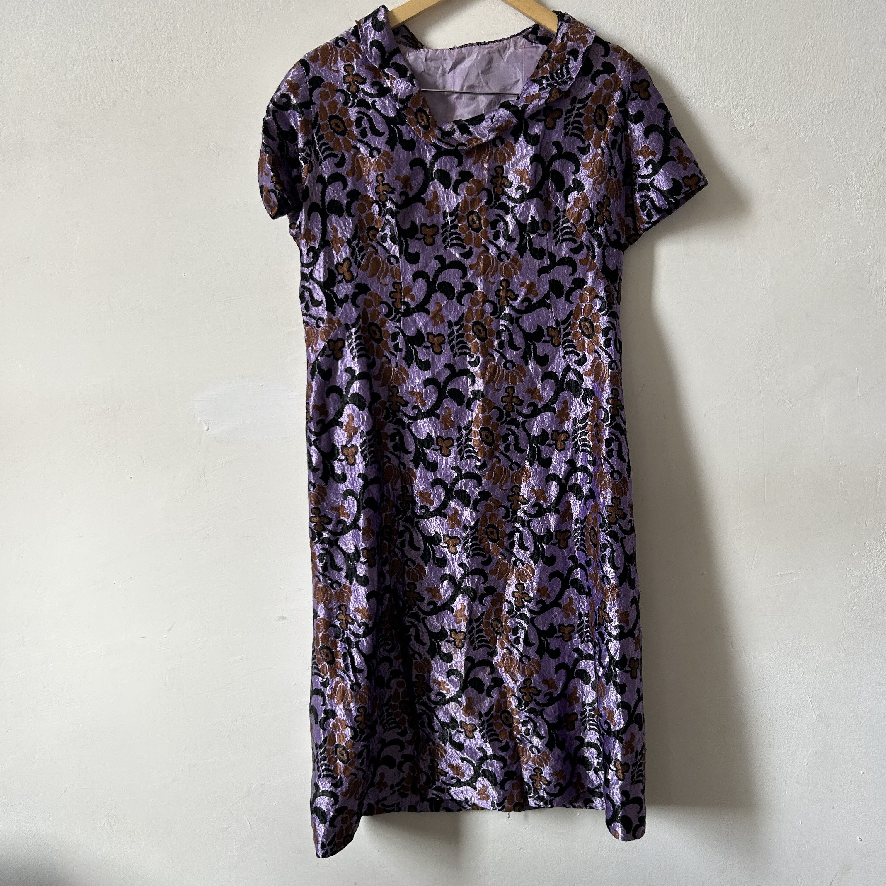 Vintage 60s Purple Floral Jacquard Brocade Midi Dress Size M / US 6-8 / IT 42-44 - 9 Thumbnail