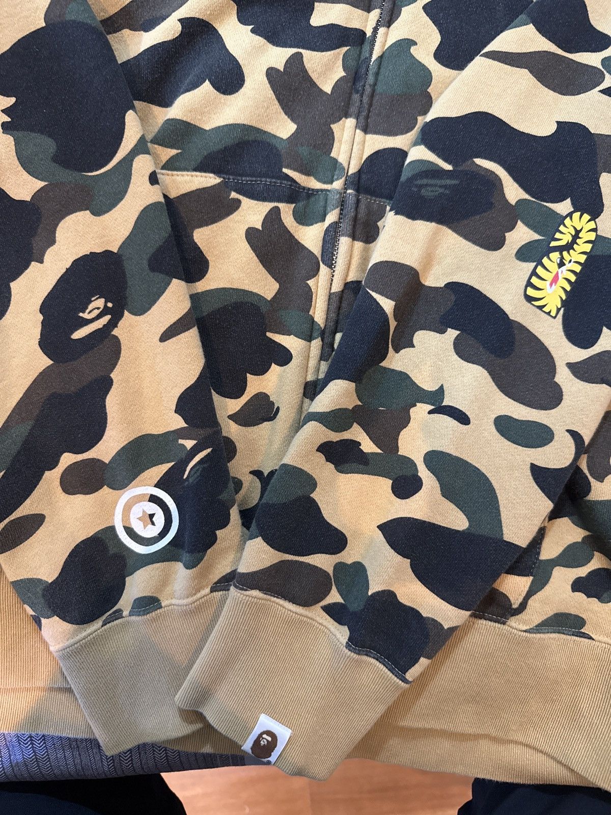 Bape Bape PONR Shark camo Full zip Size US M / EU 48-50 / 2 - 3 Thumbnail