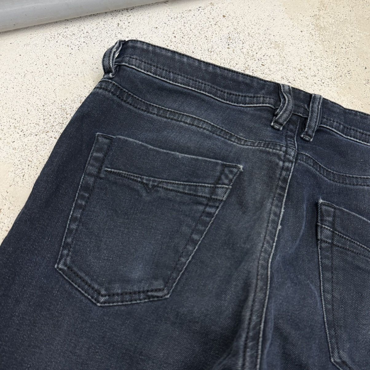 Diesel Diesel Akee Whisker Buttonfly Distressed Royal Indigo Denim Size US 34 / EU 50 - 20 Thumbnail