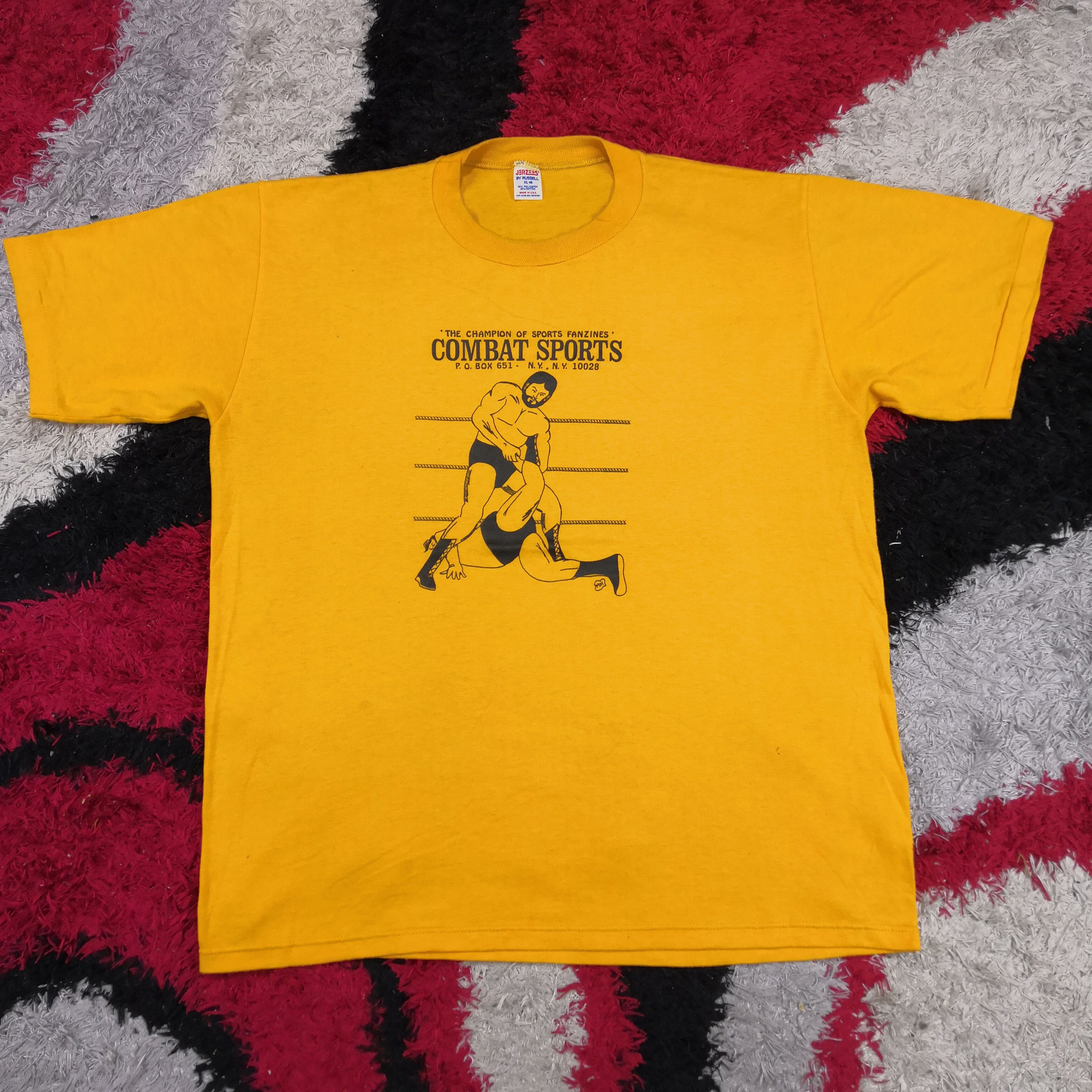 Vintage Vintage 90s Combat Sports Fanzines T-Shirt Crewneck 56789 Size US XL / EU 56 / 4 - 2 Thumbnail