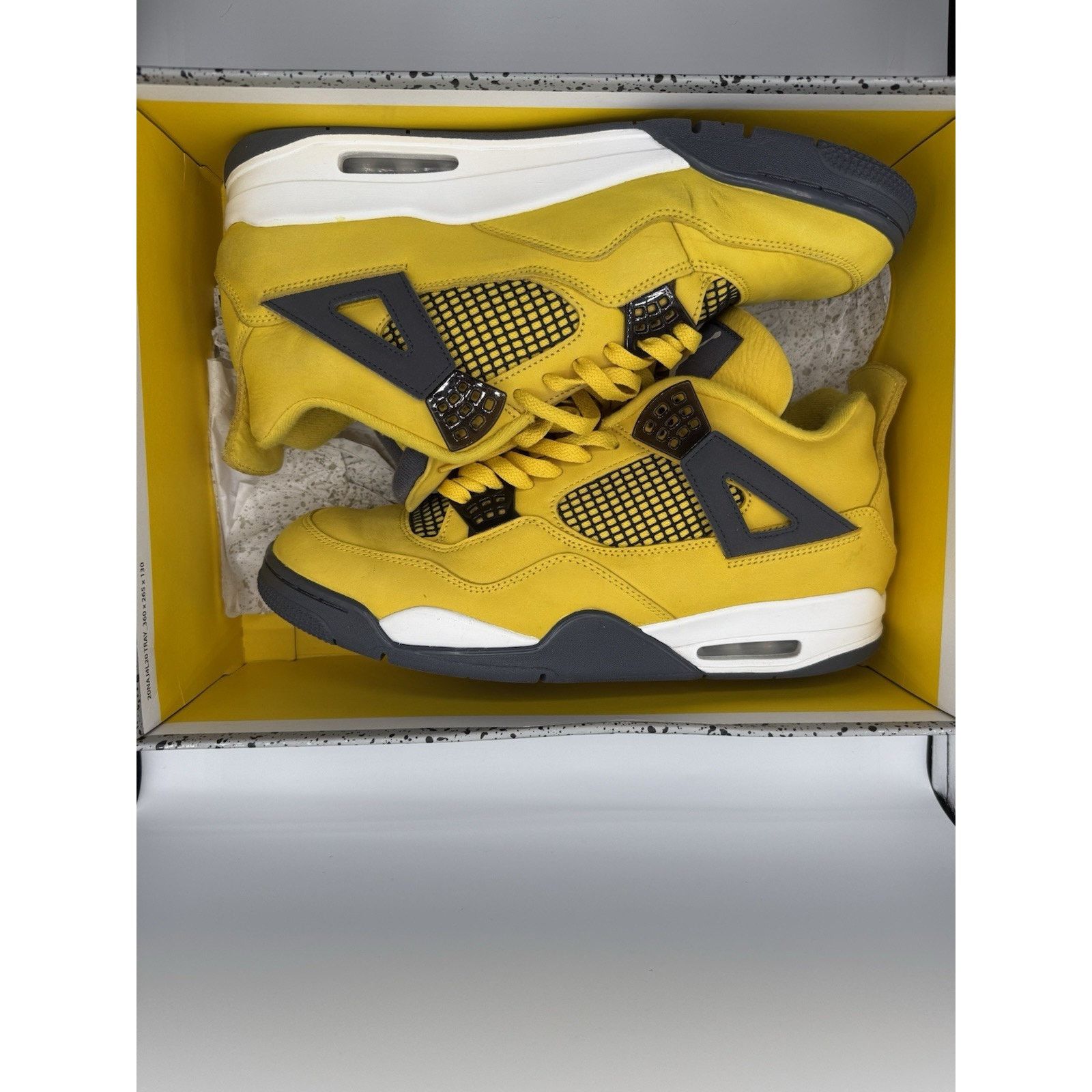 Jordan Brand Size 13 - Jordan 4 Retro Mid Lightning Size US 13 / EU 46 - 2 Thumbnail