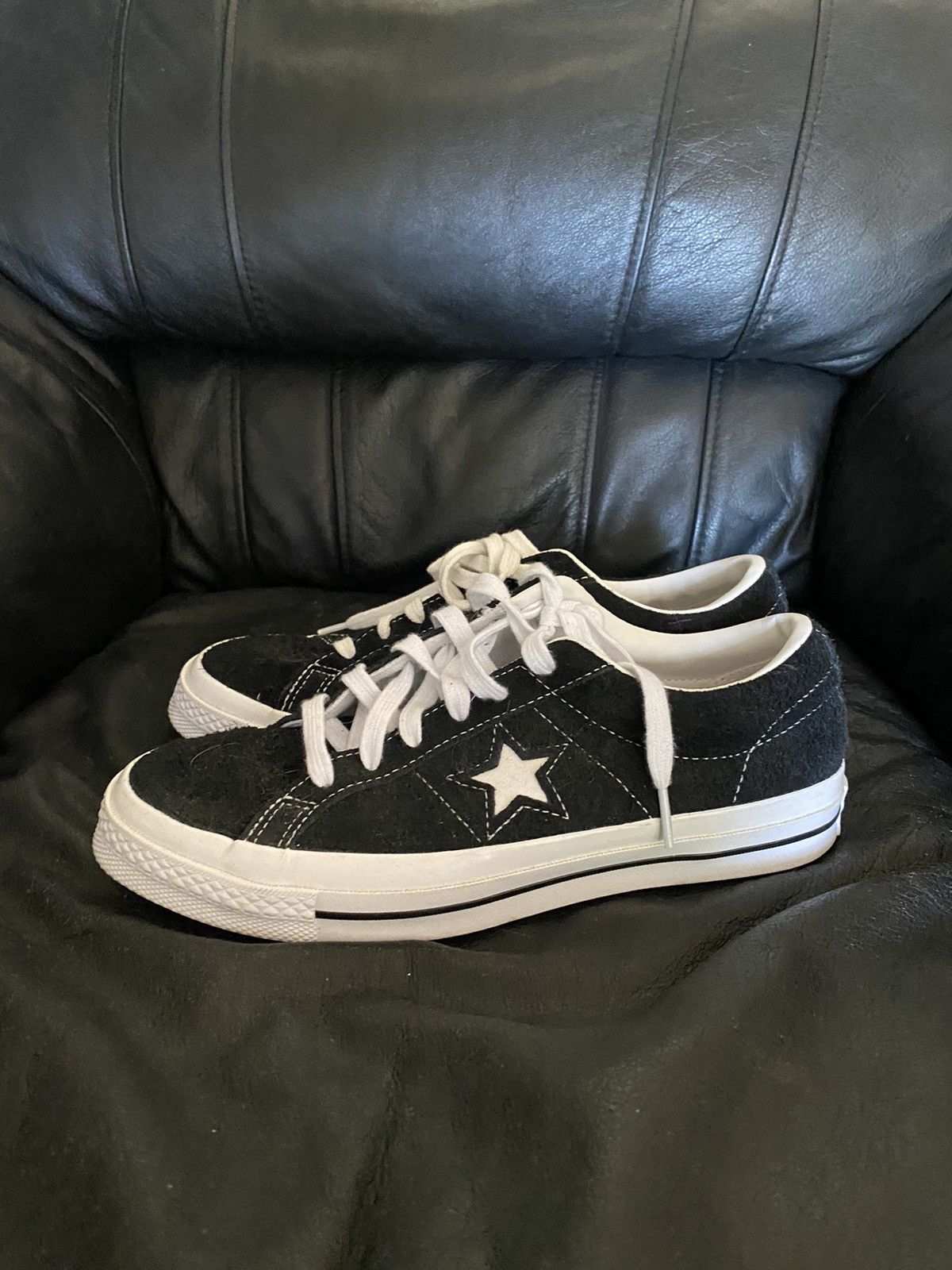 Converse Converse One Star Black Suede Low Size US 6 / EU 39 - 4 Thumbnail