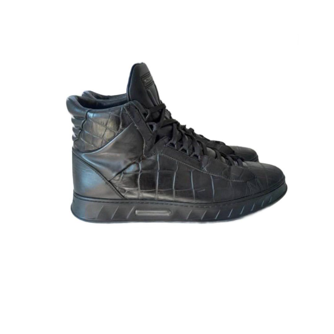 Louis Vuitton LOUIS VUITTON BLACK LEATHER SNEAKERS Size US 9.5 / EU 42-43 - 2 Thumbnail
