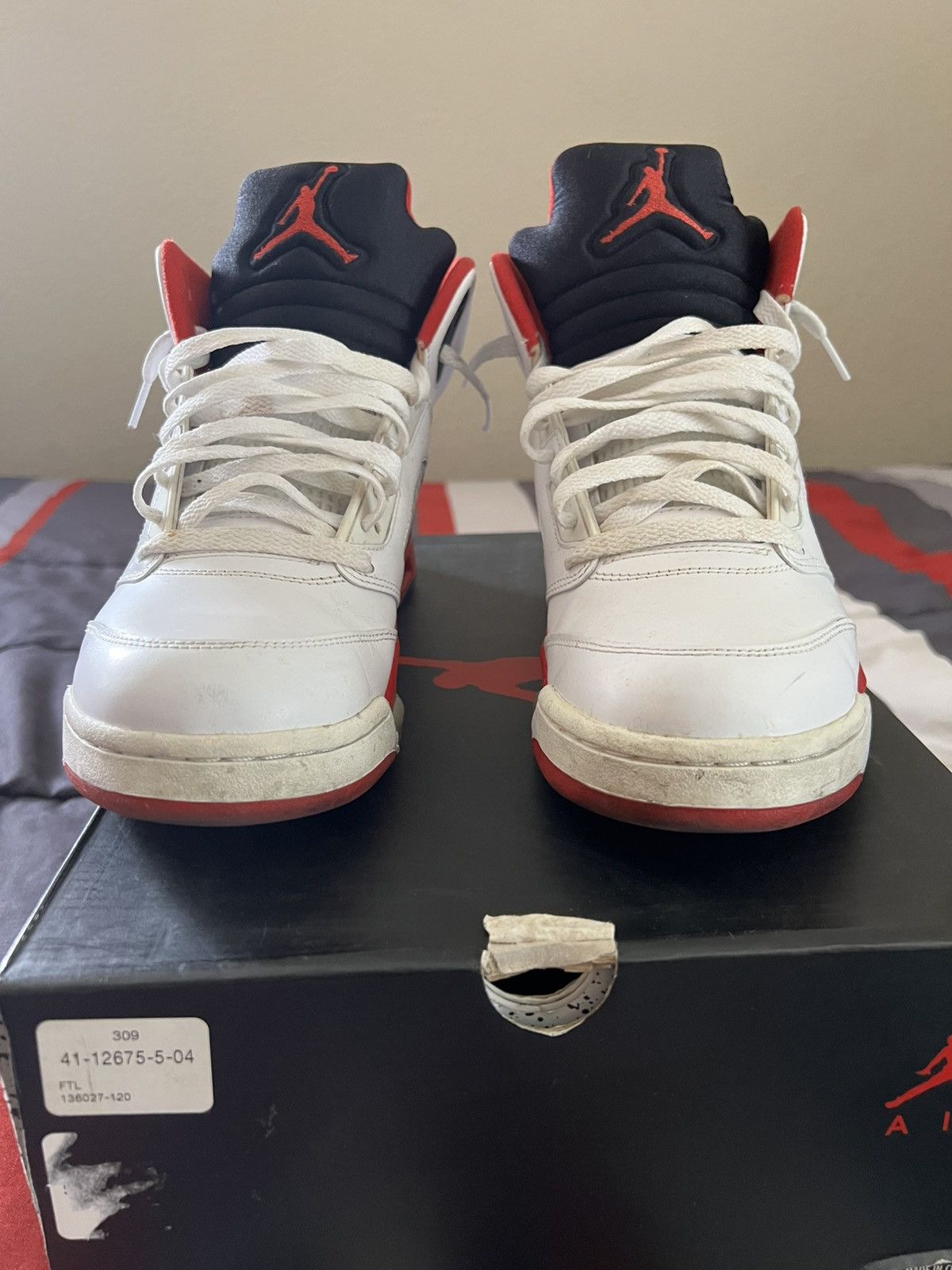 Jordan Brand Air Jordan Retro 5 (Fire Red) Size US 9 / EU 42 - 4 Thumbnail