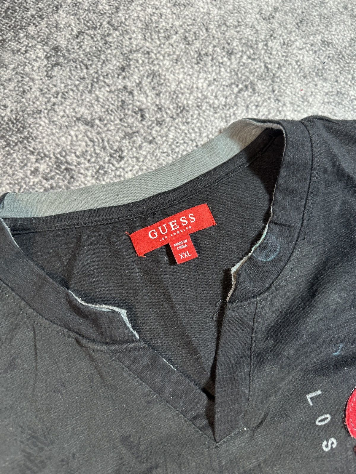 Guess × Vintage Y2K Vintage Guess Big Logo T-Shirt USA Streetwear Rare VTg L Size US XXL / EU 58 / 5 - 3 Thumbnail