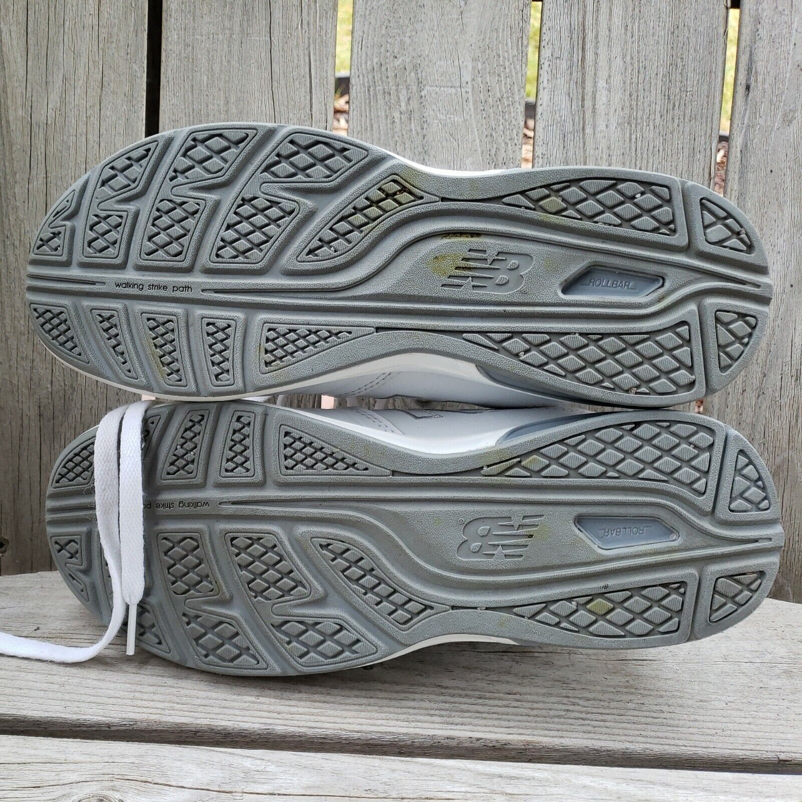 New Balance New Balance Leather Sneakers Womens Sz 9 B White Athletic WW Size US 9 / IT 39 - 8 Thumbnail