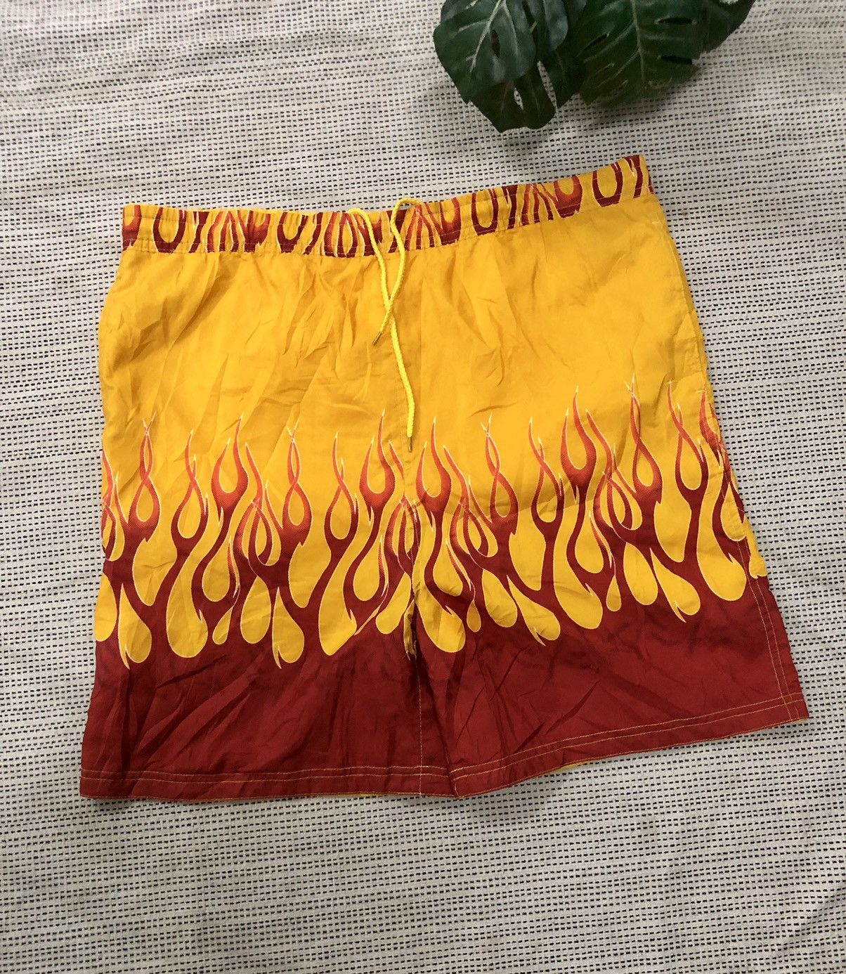 Vintage Vtg Surf Full print Fire short pant Size US 36 / EU 52 - 1 Thumbnail