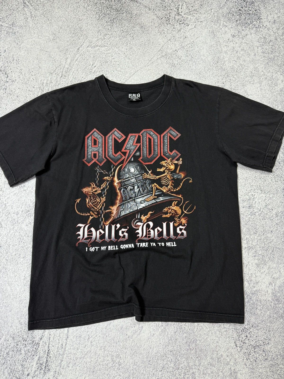 AC/DC Vintage AC/DC Hell's Bells T-Shirt Size US XL / EU 56 / 4 - 4 Thumbnail