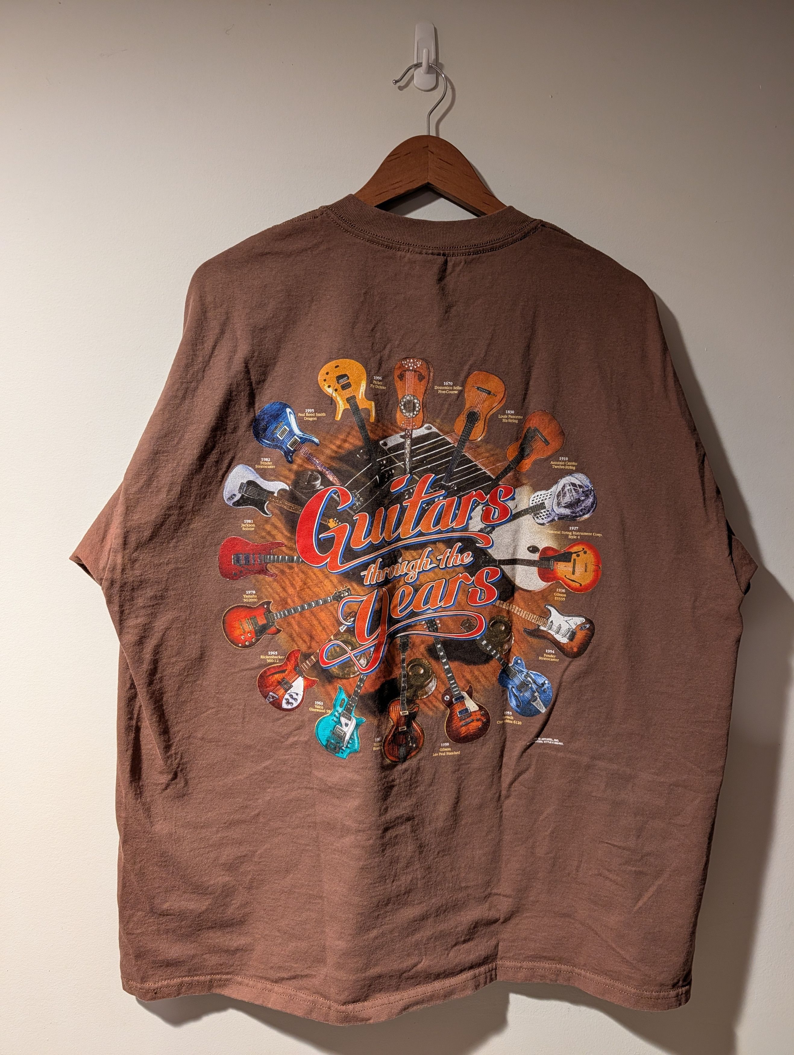 Band Tees Vtg Guitars Through the Years Graphic T-Shirt XXL Music Size US XXL / EU 58 / 5 - 1 Thumbnail