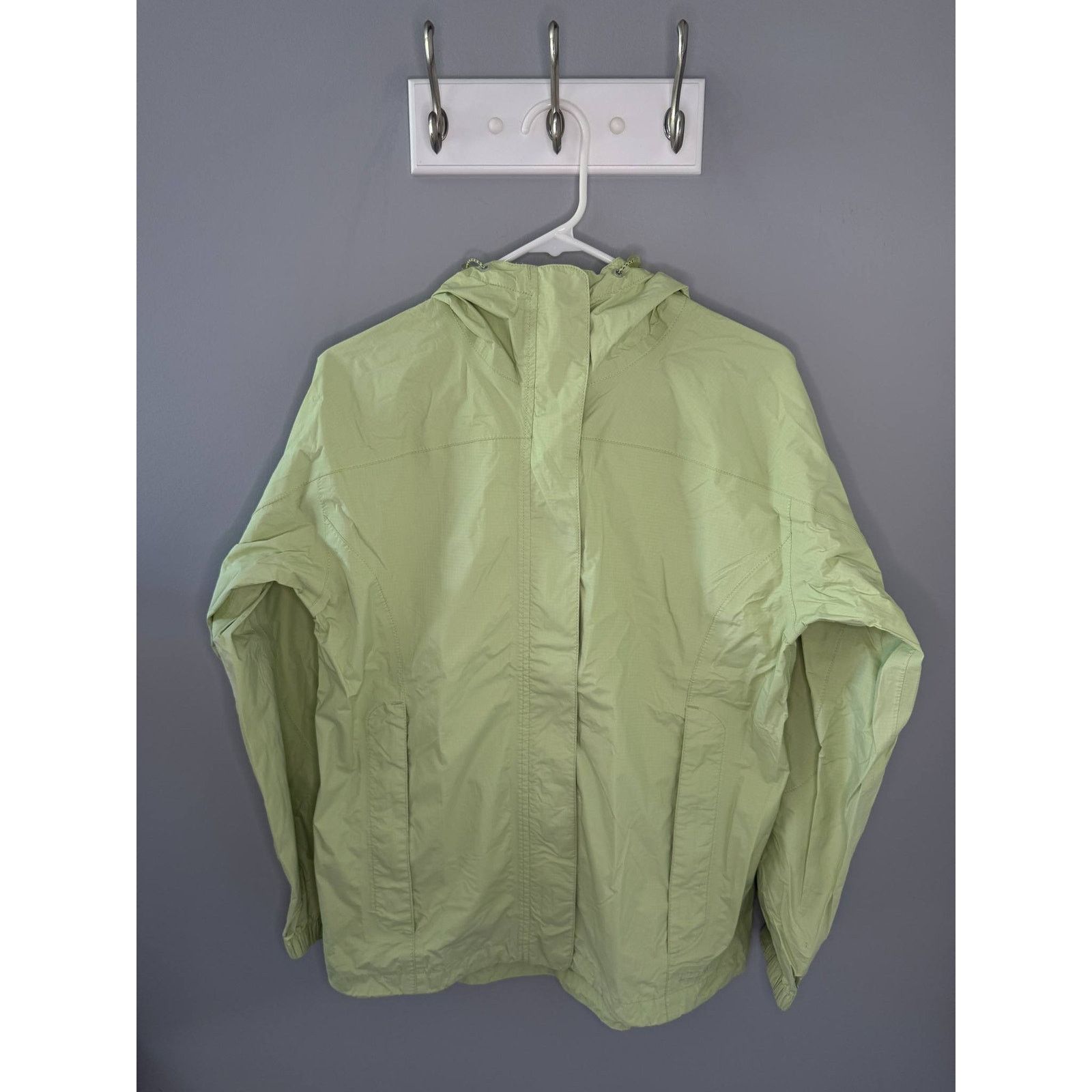 L.L. Bean L.L. Bean Hooded Windbreaker Jacket Lime Women's Size S REG Size S / US 4 / IT 40 - 3 Thumbnail