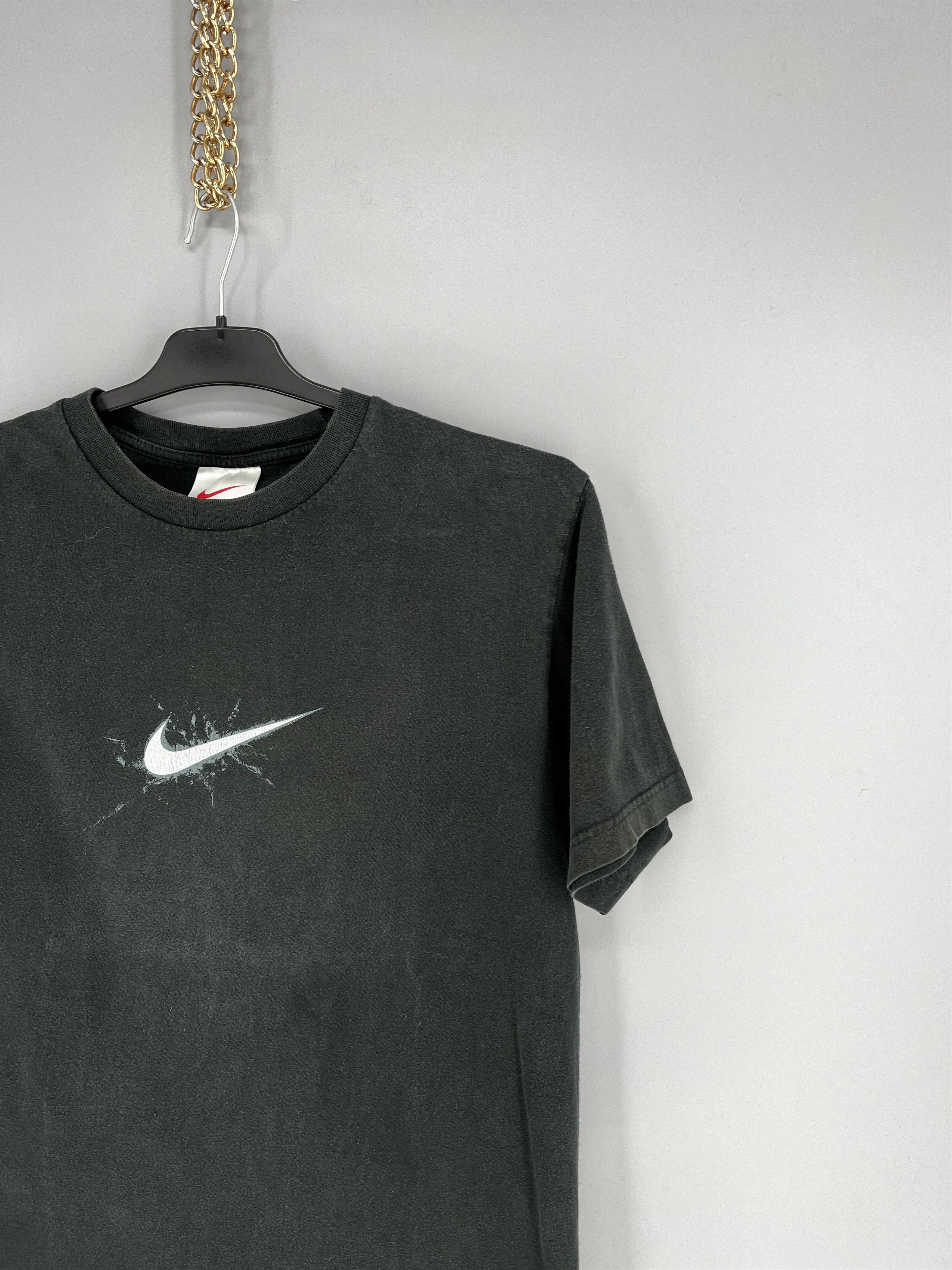 Band Tees Vintage Y2K Nike Center Swoosh Logo T-Shirt Size US M / EU 48-50 / 2 - 5 Thumbnail