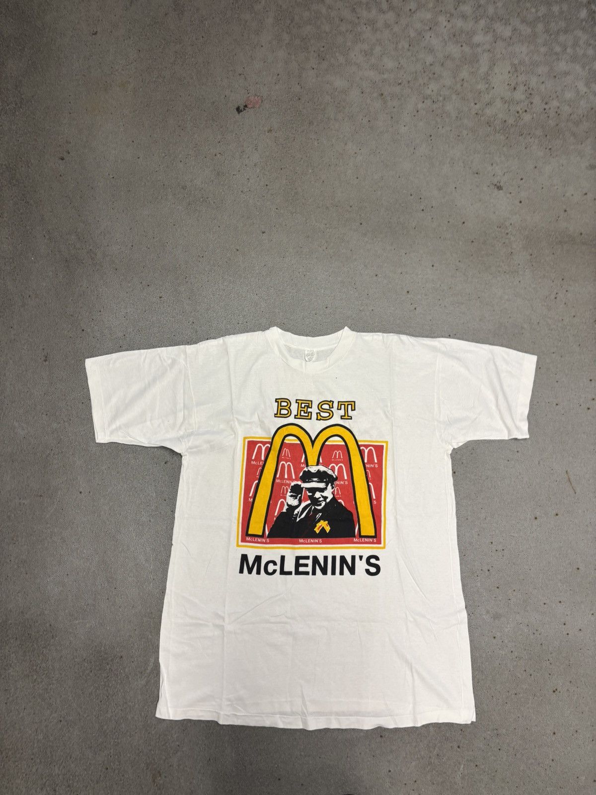 Vintage Vintage McLenin’s The Party Is Over Russia T Shirt 90s Size US XL / EU 56 / 4 - 1 Thumbnail