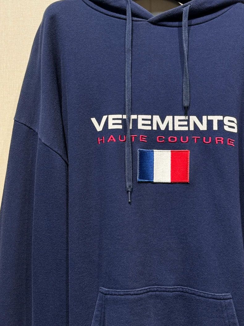 Vetements Vetements France Limited Embroidered Flag Hoodie Size US S / EU 44-46 / 1 - 2 Thumbnail