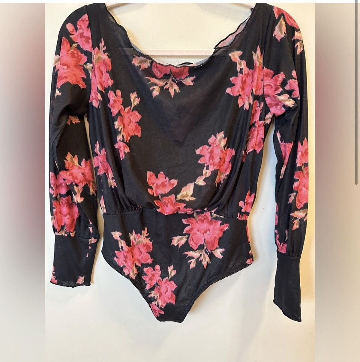 Free People Free people Floral Black and Pink Long Sleeve Bodysuit med Size M / US 6-8 / IT 42-44 - 1 Thumbnail