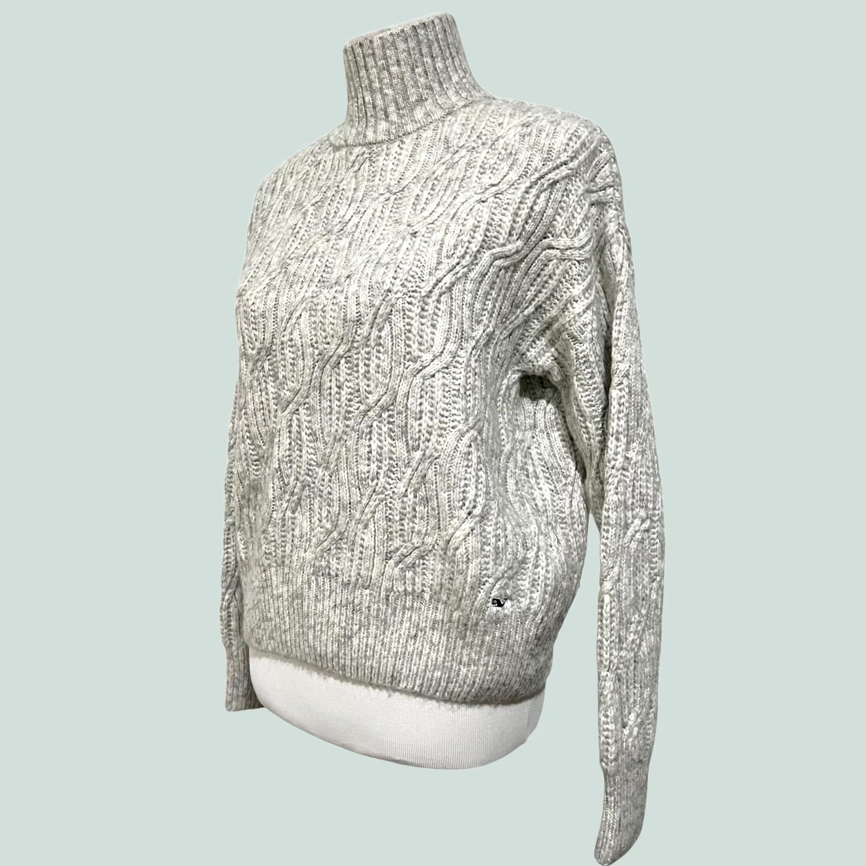 Vineyard Vines Vineyard Vines Women’s Sweater Cable Knit Turtleneck Light Gray Sz Small Pullover Crew Neck Long Sleeve Knit Style: Cable-Knit Adult Womens Ladies? Size S / US 4 / IT 40 - 1 Thumbnail
