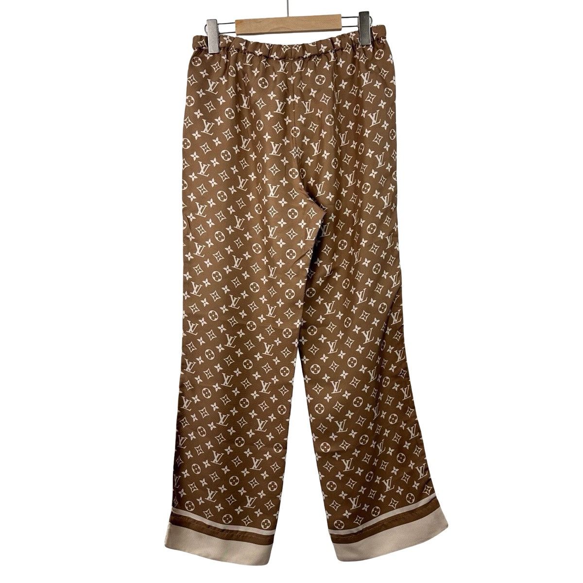 Louis Vuitton Louis Vuitton Brown Monogram Silk Jogger Pants Size 26" / US 2 / IT 38 - 2 Thumbnail