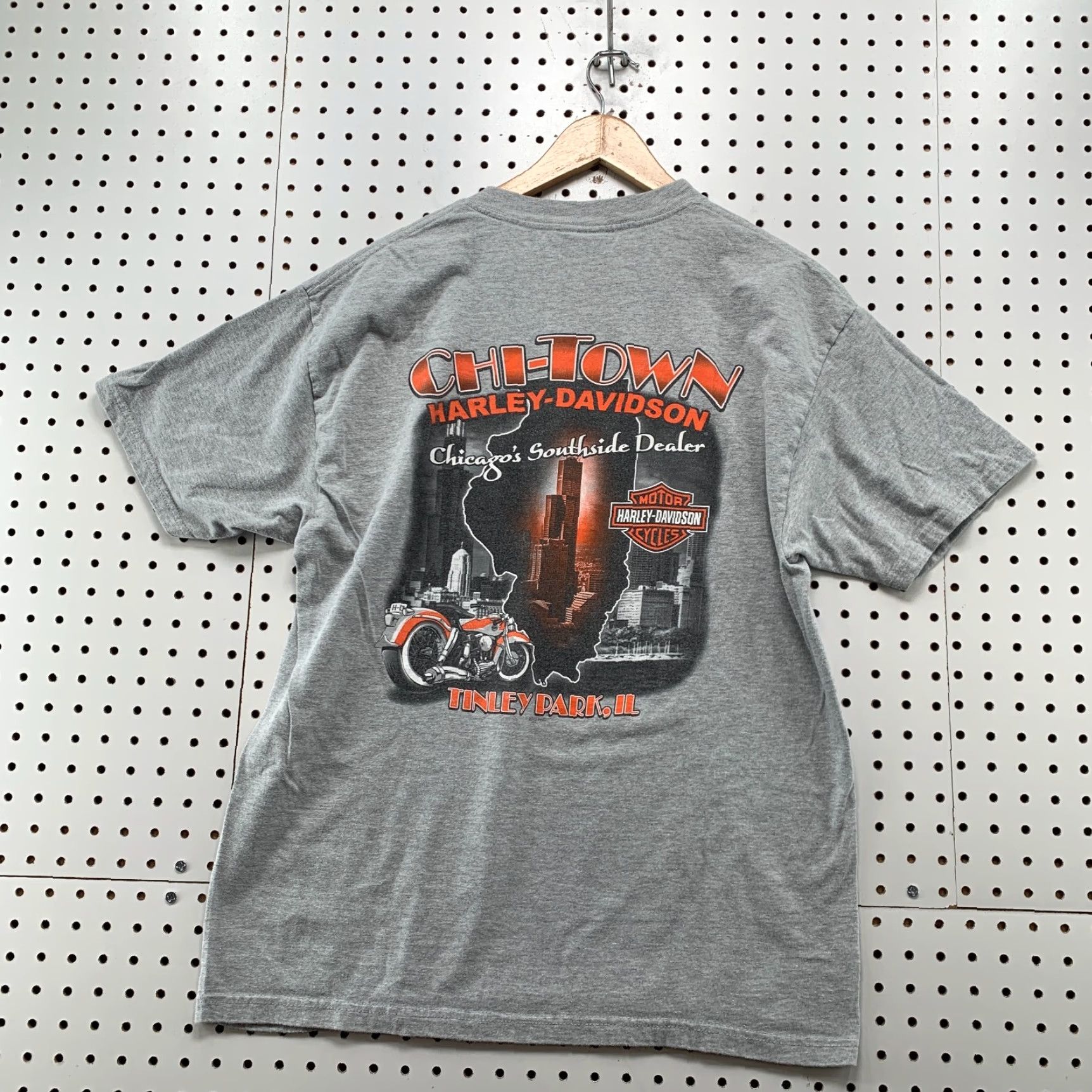 Harley Davidson Harley-Davidson Motorcycle Shirt Mens Large Gray Chicago Tinley Park 21x28 Size US L / EU 52-54 / 3 - 2 Thumbnail