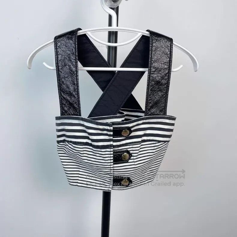 Louis Vuitton Louis Vuitton Black and white striped parquet camisole ves Size XS / US 0-2 / IT 36-38 - 1 Thumbnail