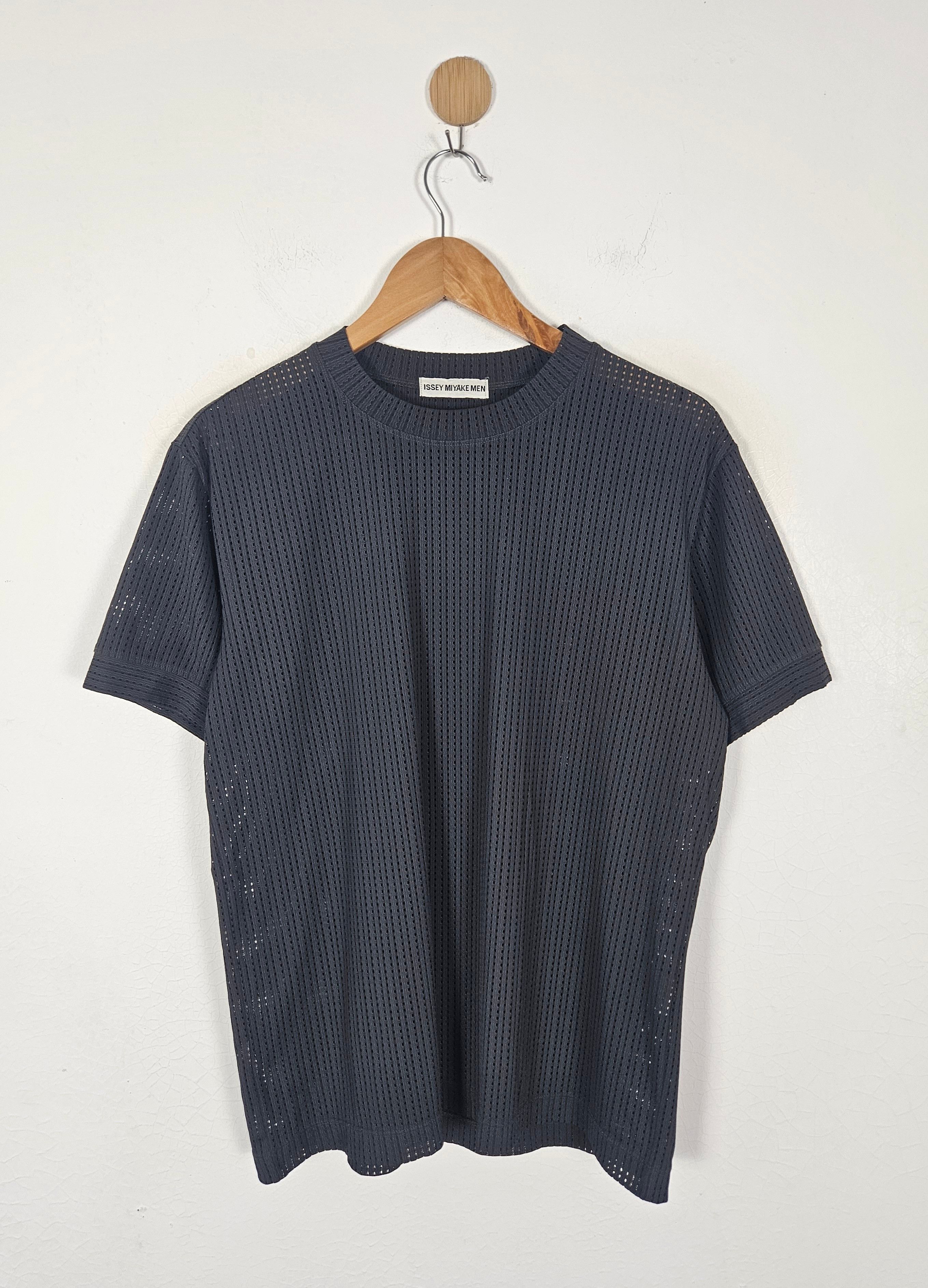 Issey Miyake Issey Miyake Men Mesh shirt Size US M / EU 48-50 / 2 - 1 Thumbnail