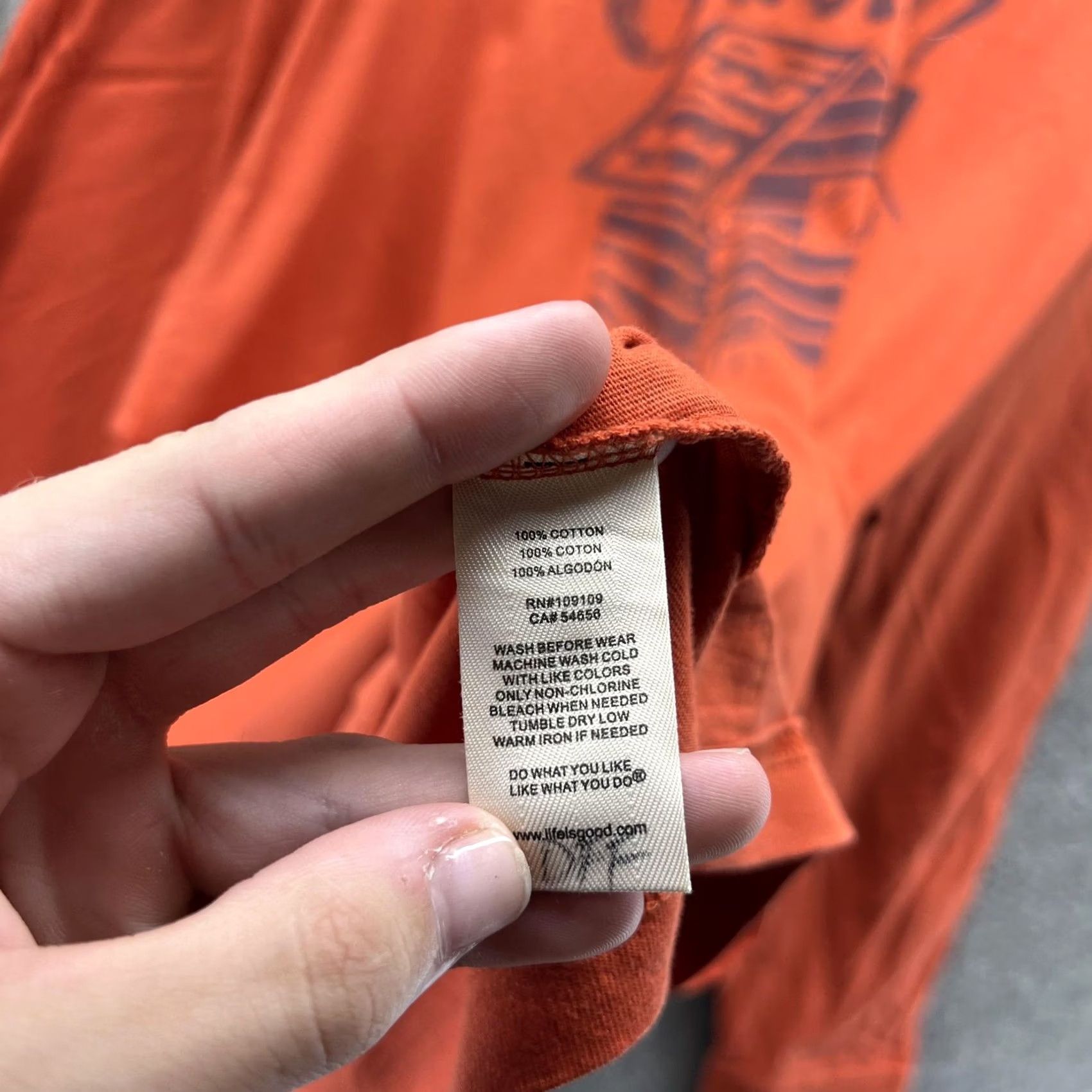 Life is Good Life Is Good Shirt Mens XL Orange Cabin Graphic Long Sleeve Cotton Casual Size US XL / EU 56 / 4 - 3 Thumbnail