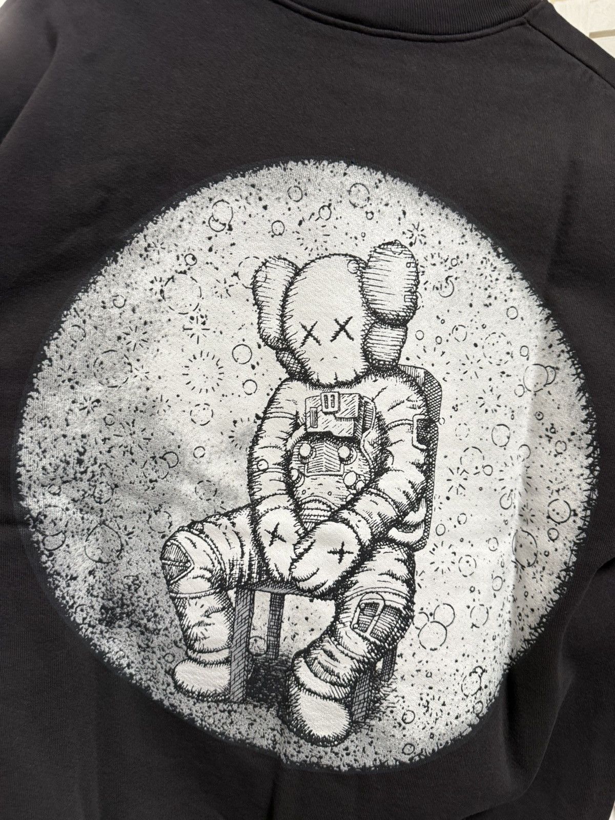 Kaws × Kid Cudi Sz Small-KAWS x Kid Cudi Moon Black Crewneck Size US S / EU 44-46 / 1 - 6 Thumbnail