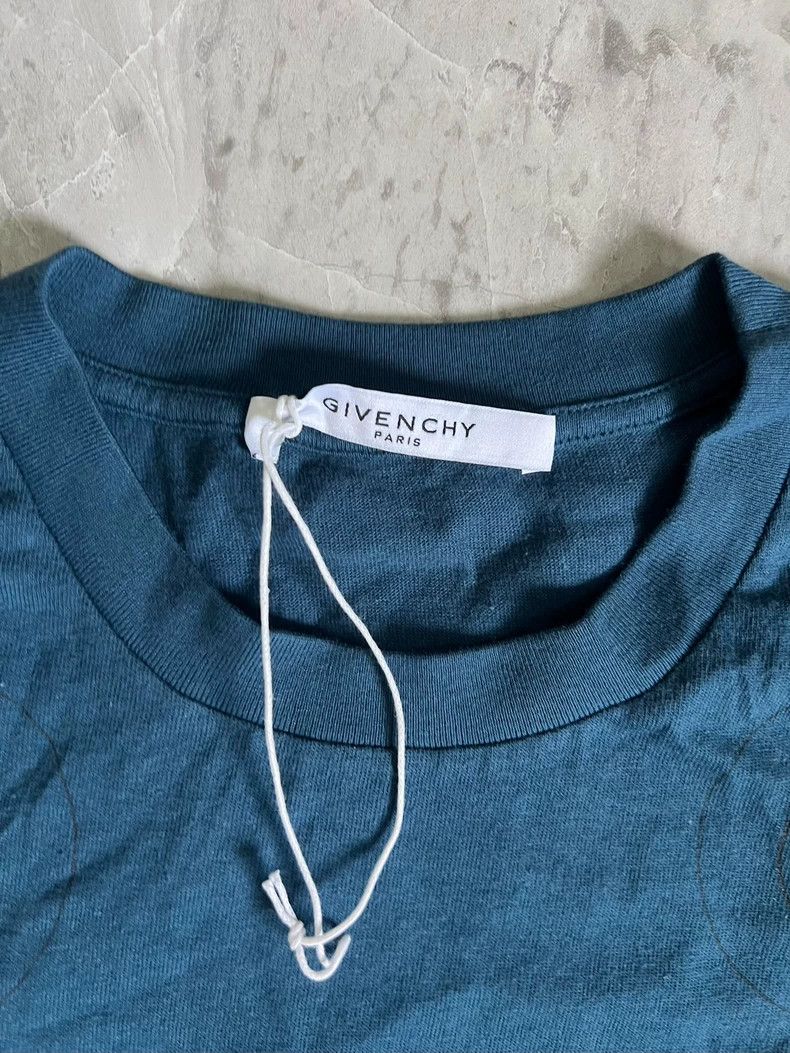 Givenchy Givenchy Navy blue short-sleeve T-shirt 2506-Nextarrow Size US XS / EU 42 / 0 - 2 Thumbnail