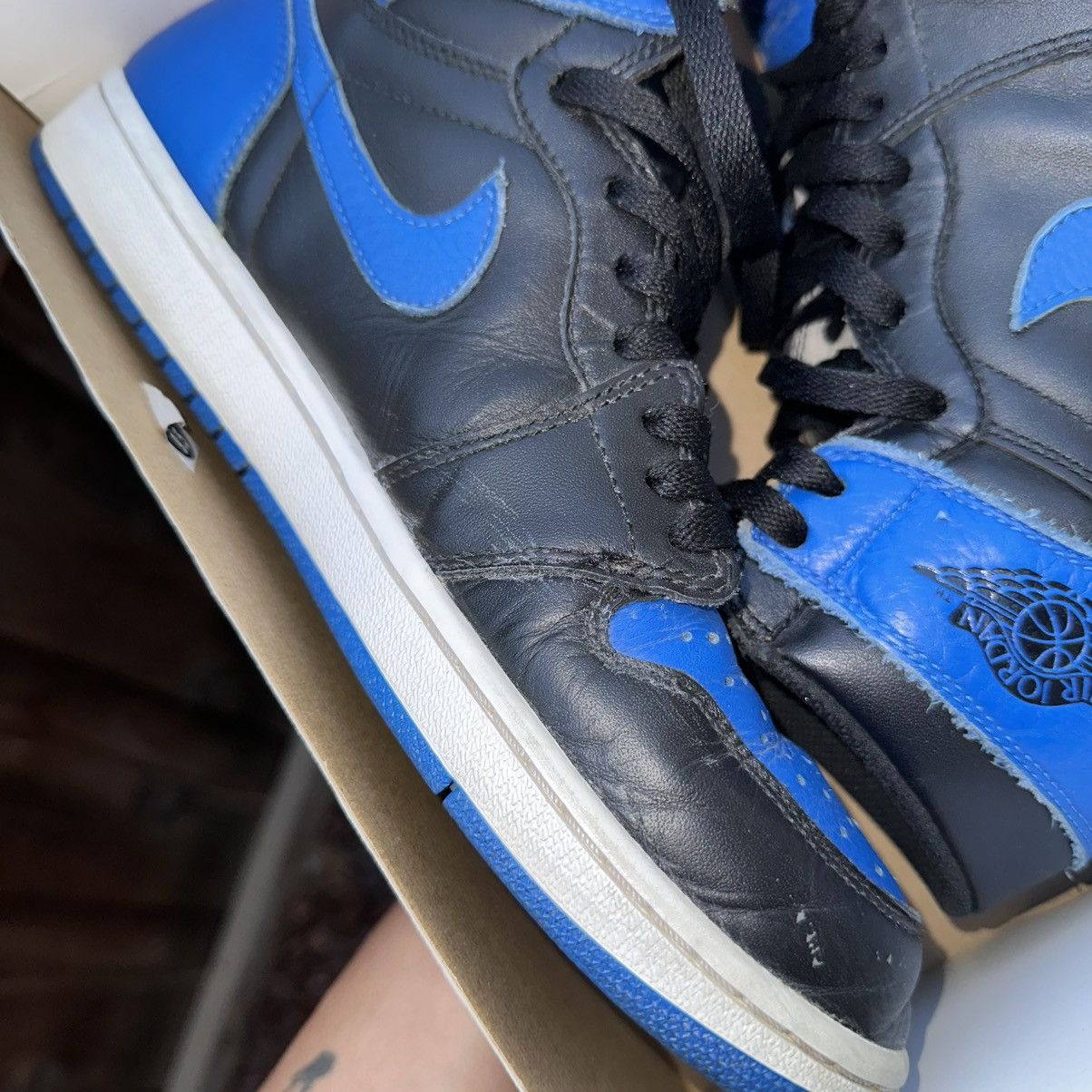Nike Nike Air Jordan 1 Retro Royals Size US 9.5 / EU 42-43 - 7 Thumbnail